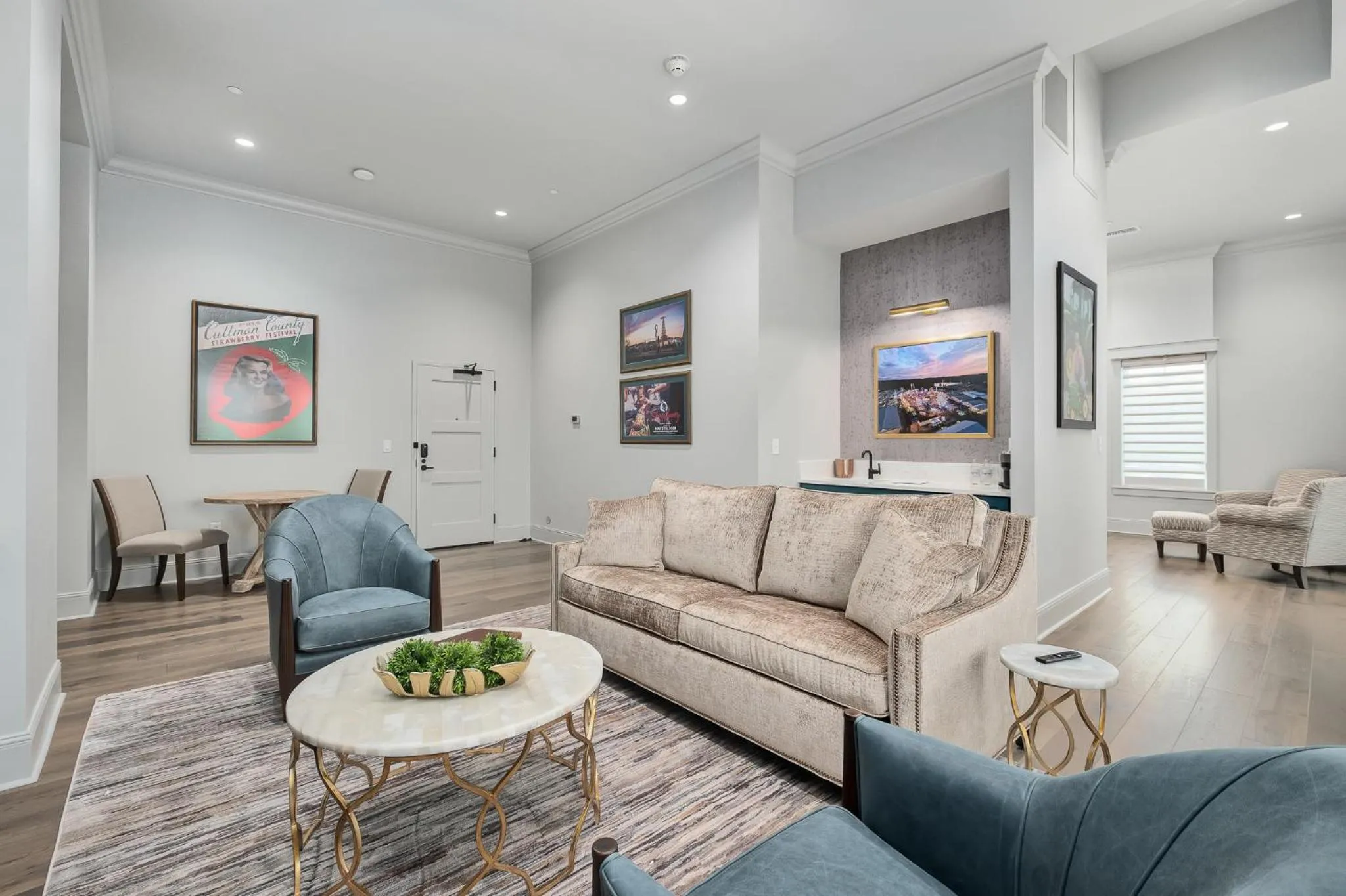 Living room in The Flying Fifty Hotel, a Luxury Boutique Hotel