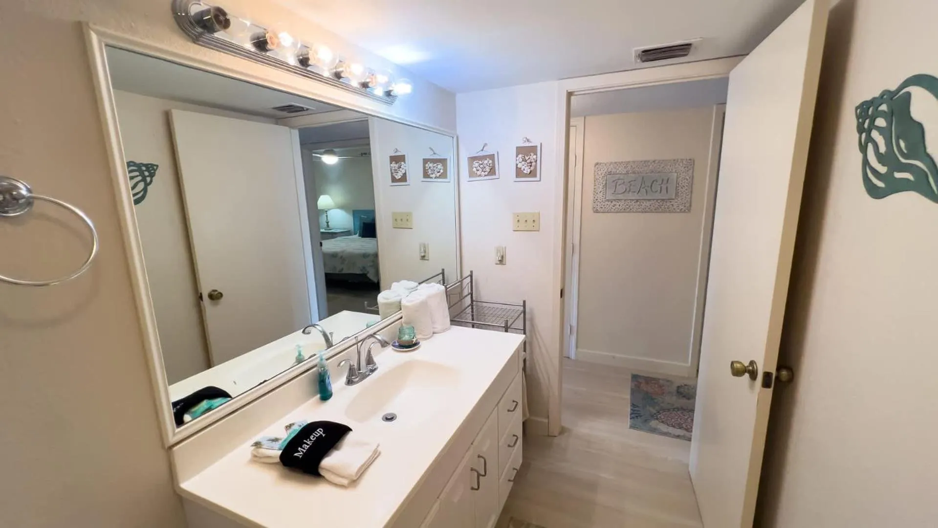 Photo of the whole room in Villa del Sol - #205