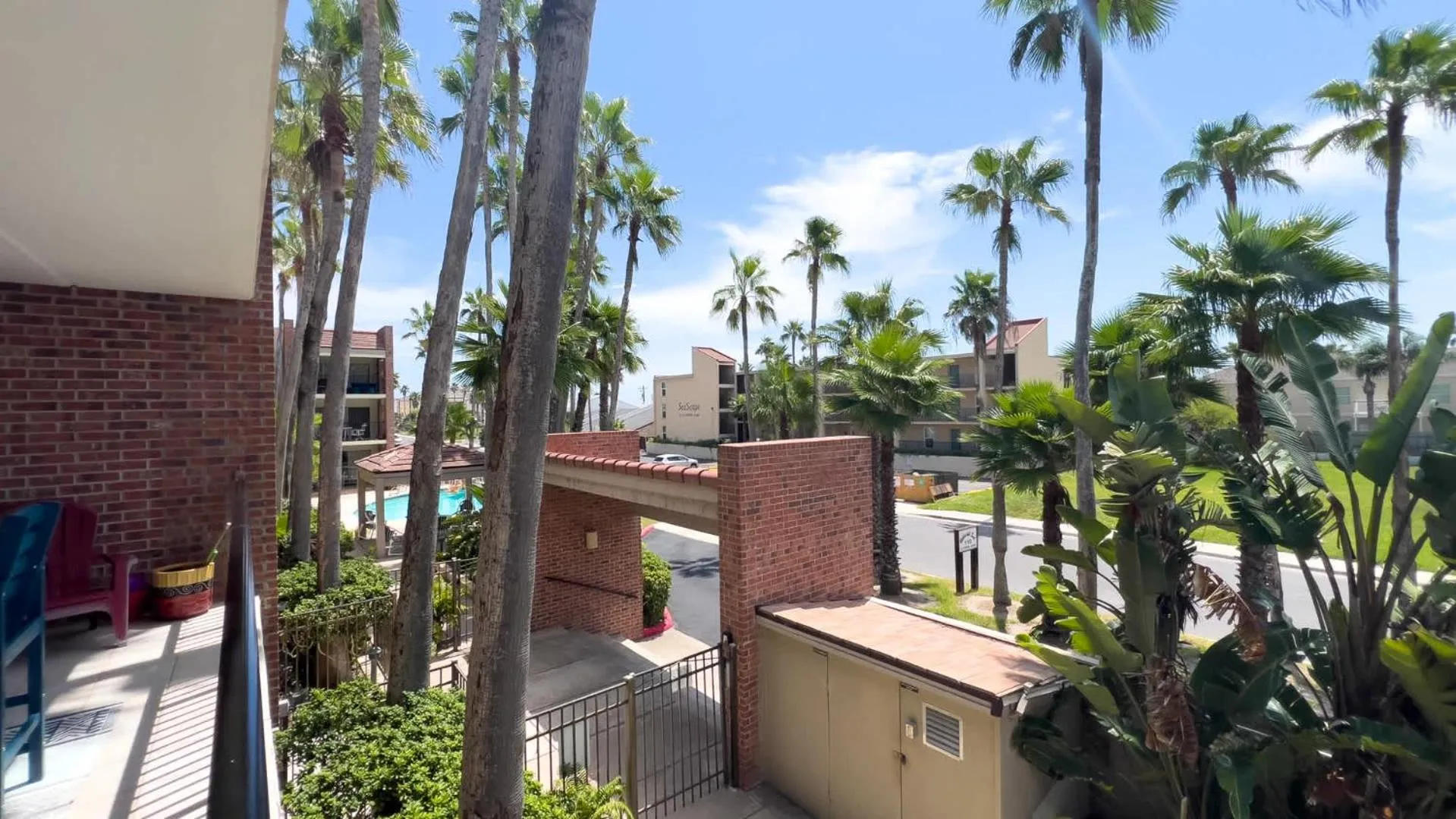 Swimming pool in Villa del Sol - #205