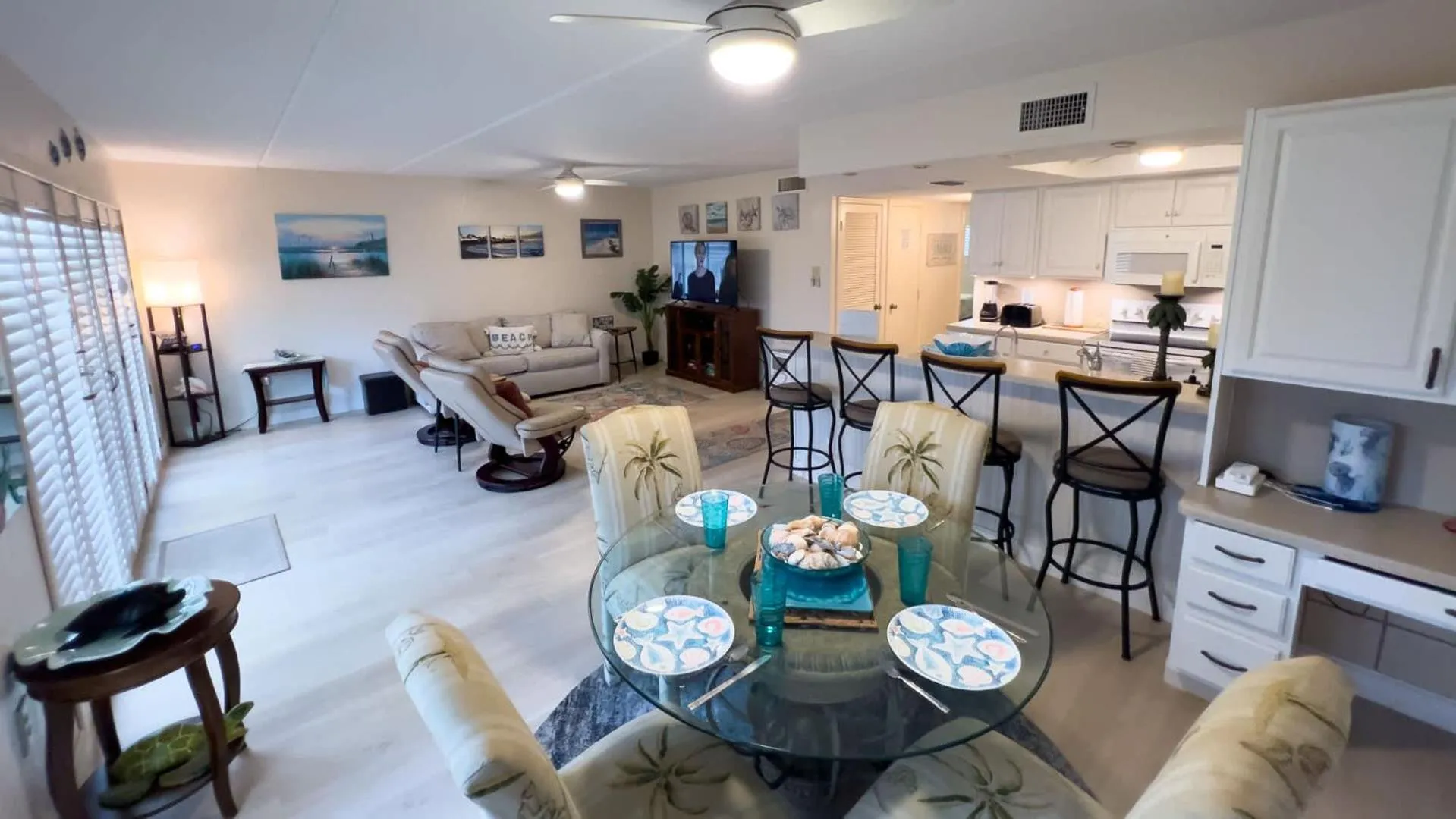Dining area in Villa del Sol - #205