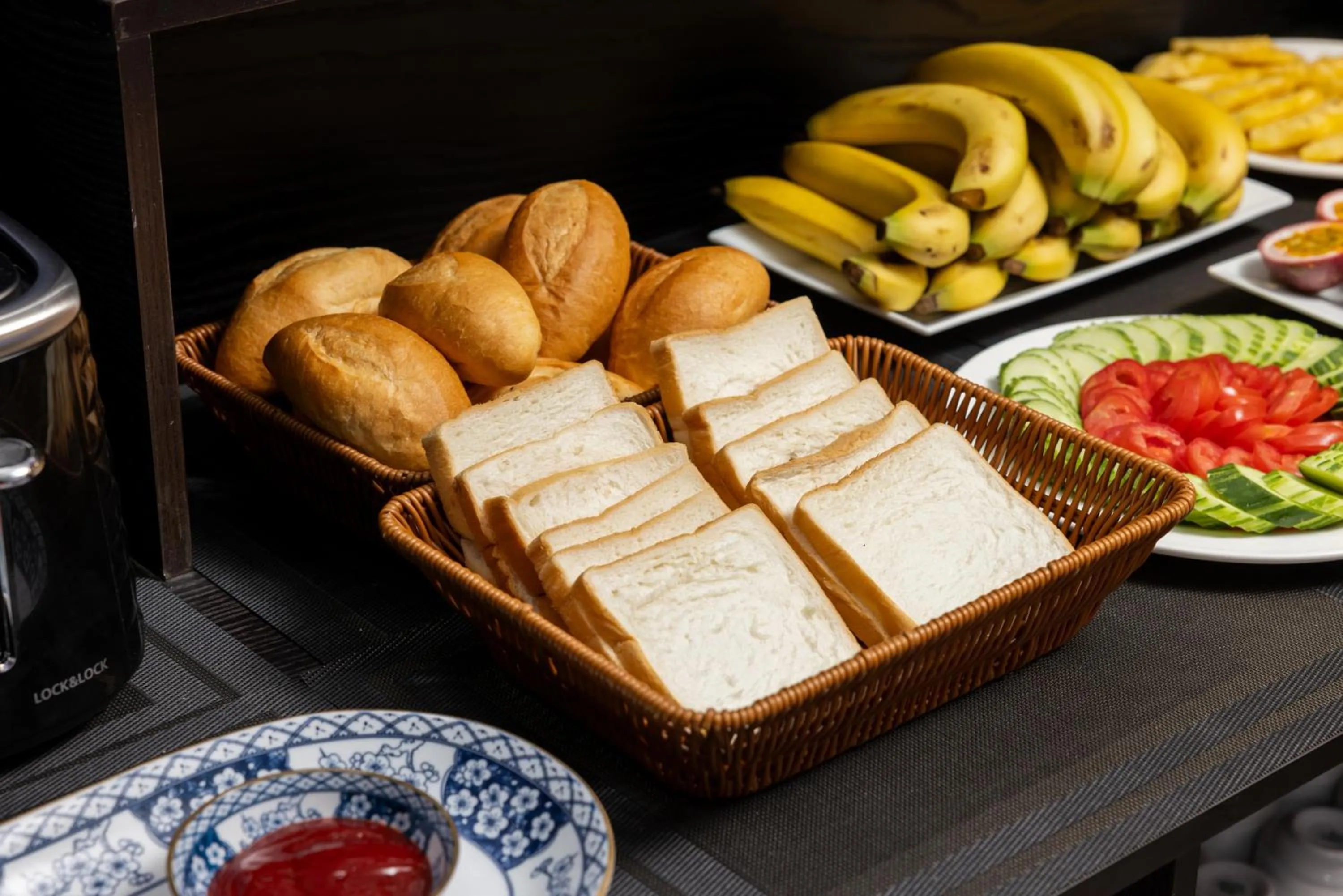 Food and drinks in Amanda Boutique Hotel & Travel