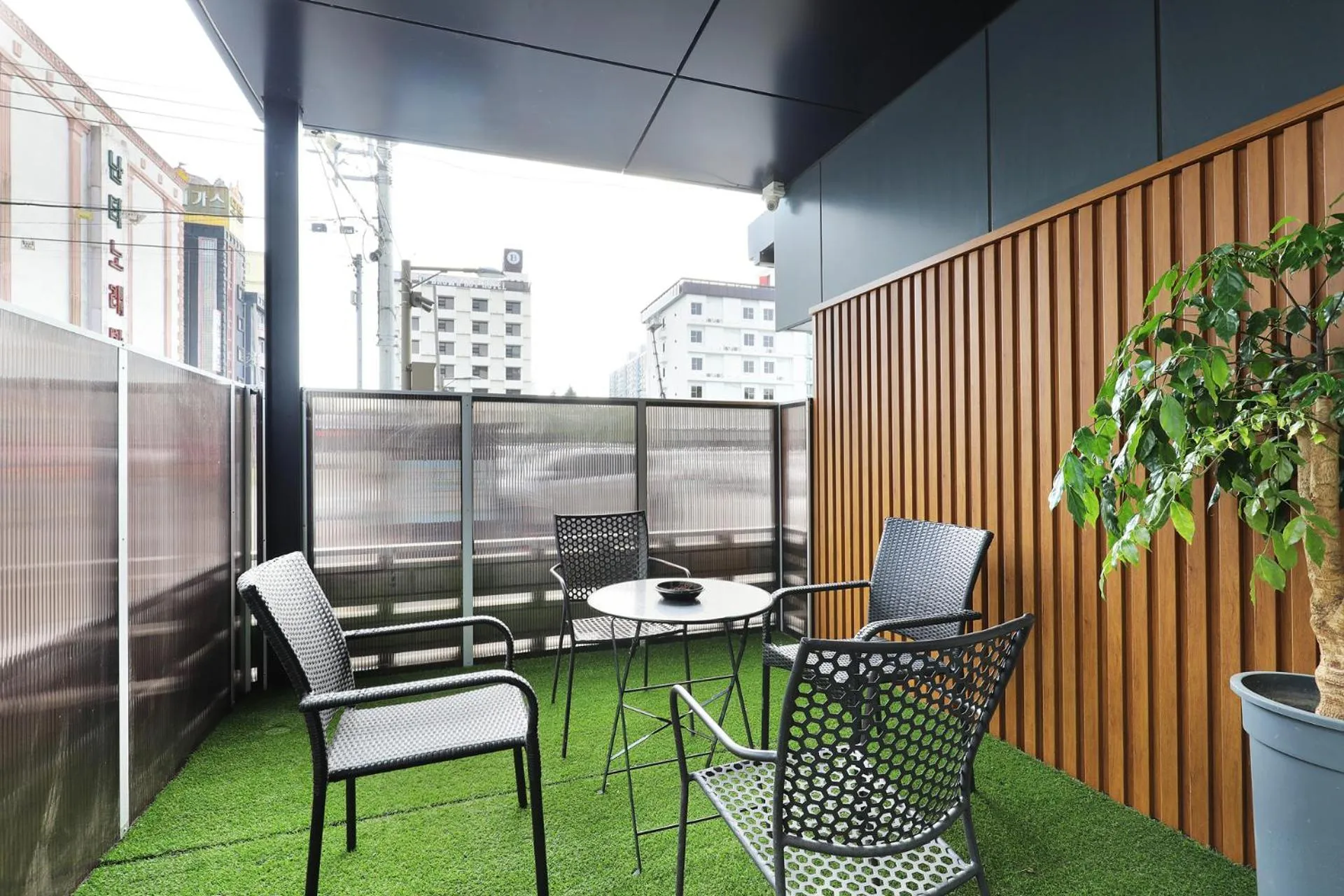 Balcony/Terrace in Jeonju Urban Hotel