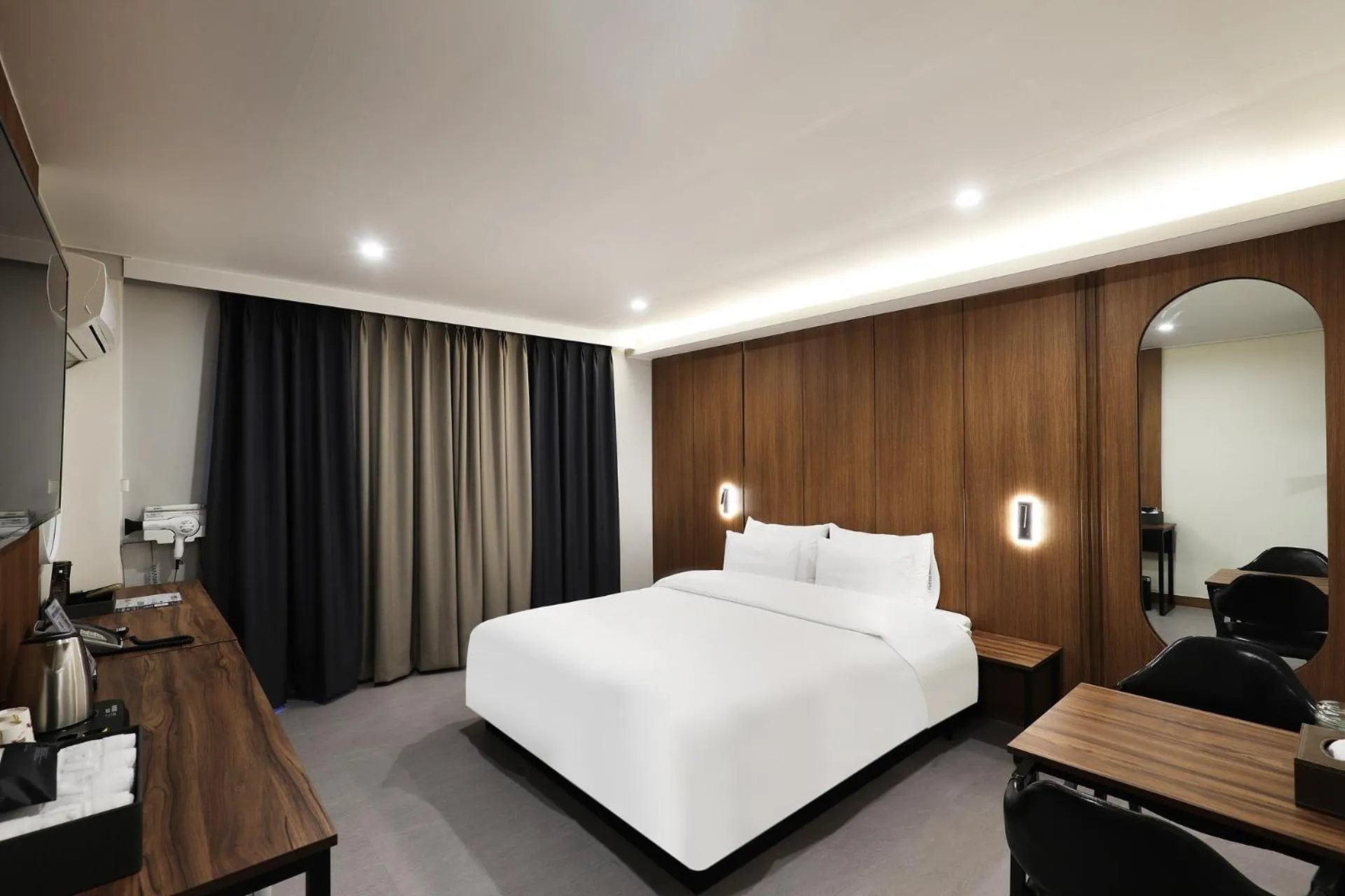 Bed in Jeonju Urban Hotel