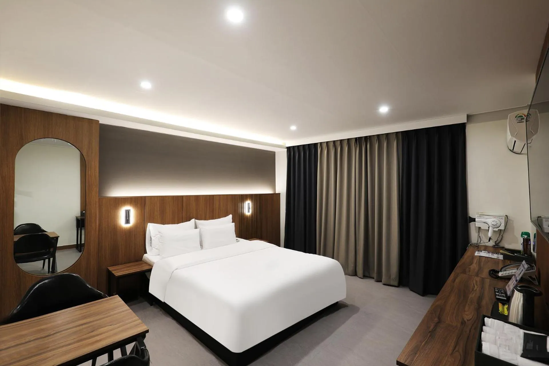 Bed in Jeonju Urban Hotel