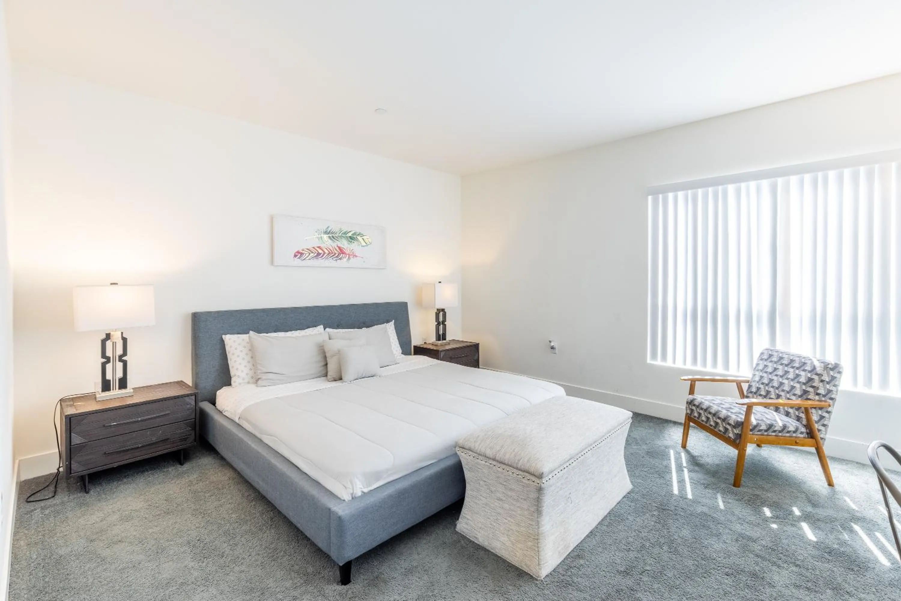 Bedroom, Bed in Hollywood Furnished Apartments