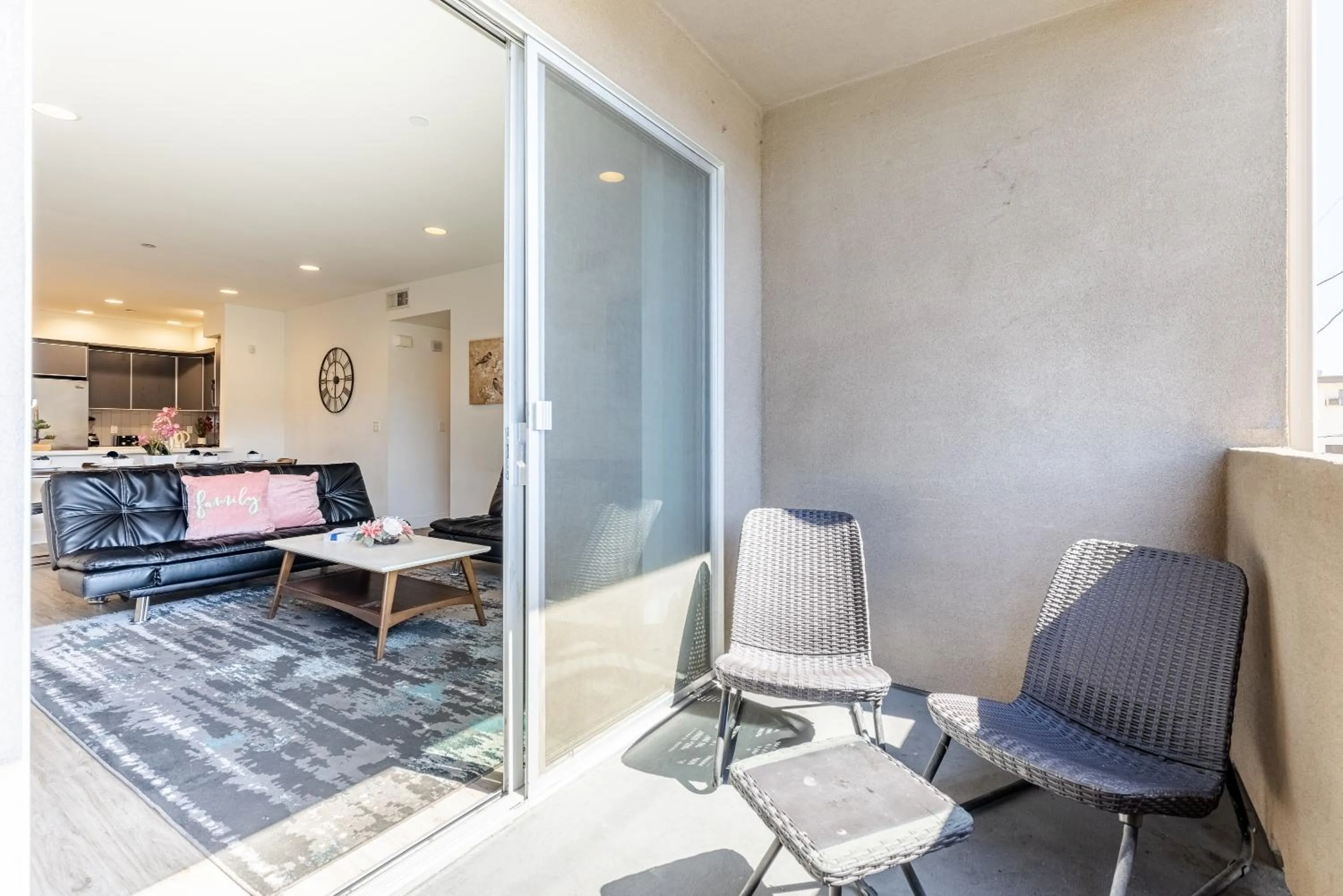 Balcony/Terrace in Hollywood Furnished Apartments