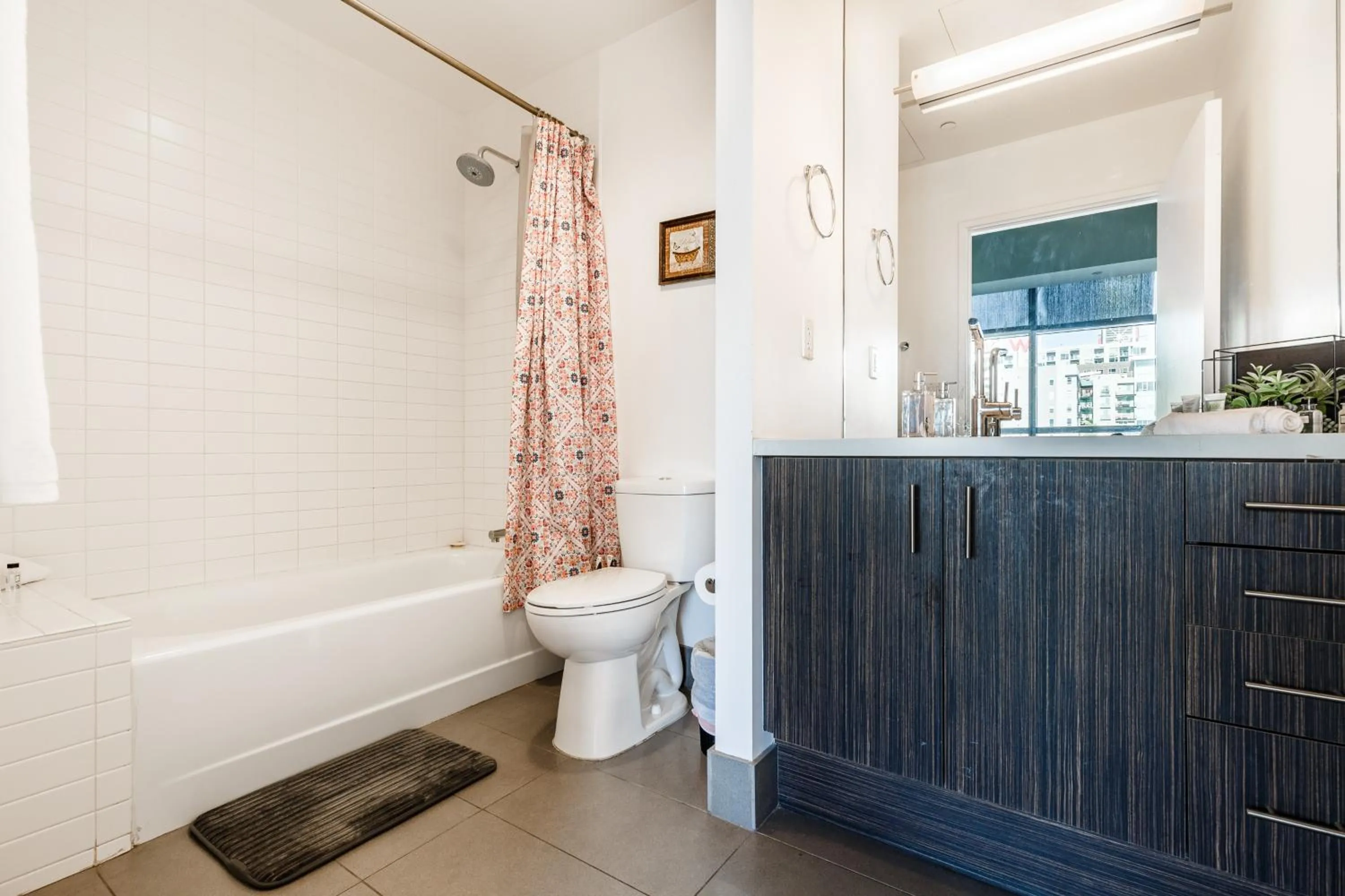 Hollywood Furnished Apartments