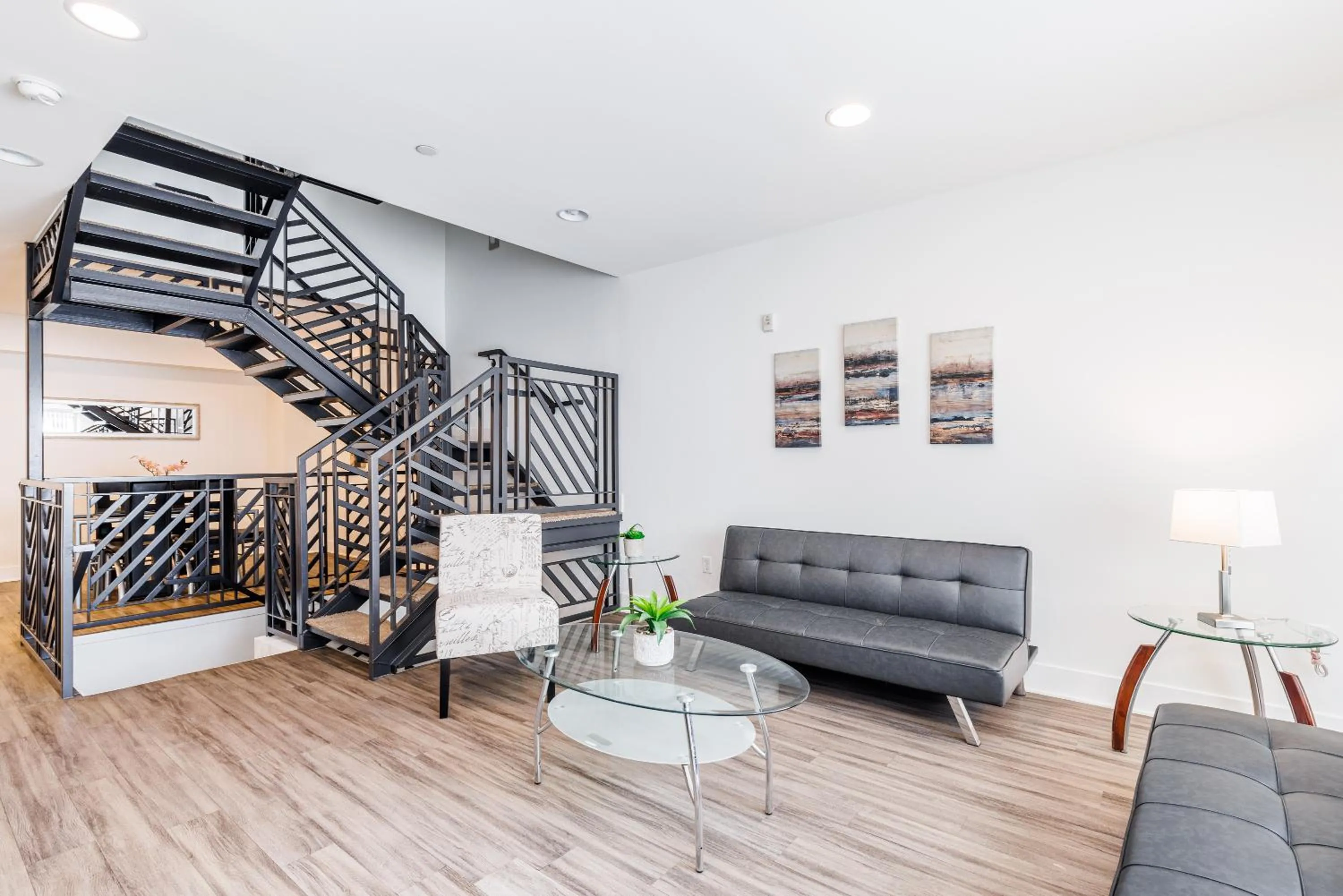 Living room in Hollywood Furnished Apartments
