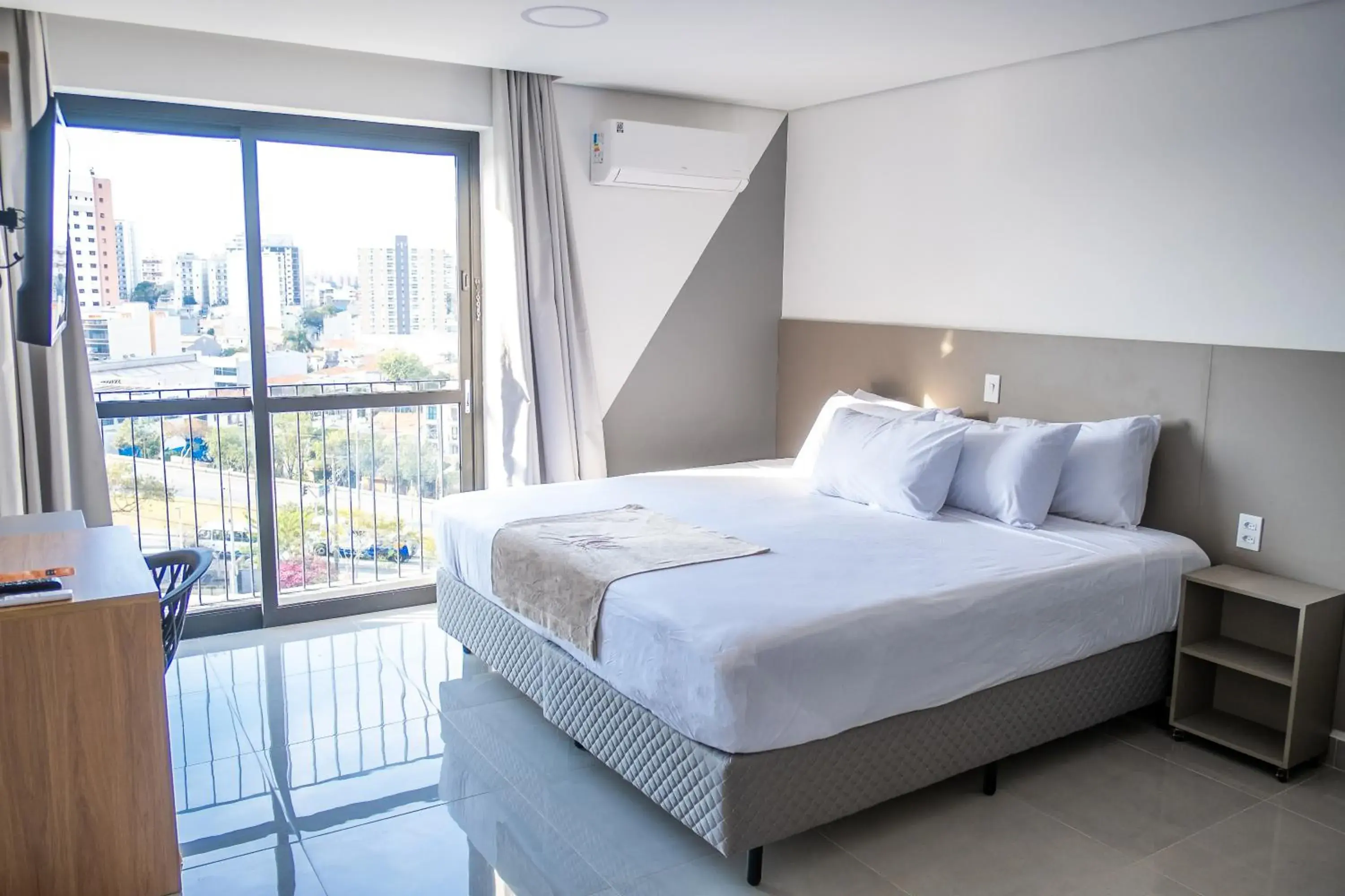 Standard King Room - single occupancy in Slim Hotel Neo São Bernardo do Campo Standard King Room - single occupancy in Slim Hotel Neo São Bernardo do Campo