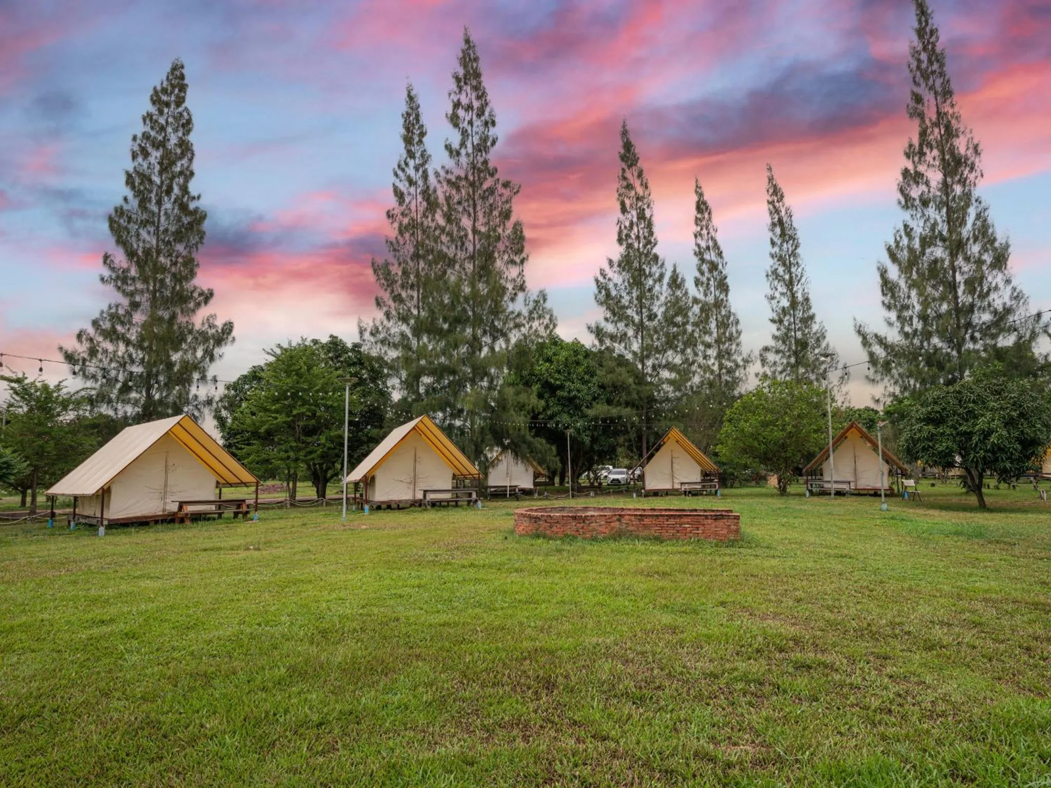 Phum Domnak Domrey Resort