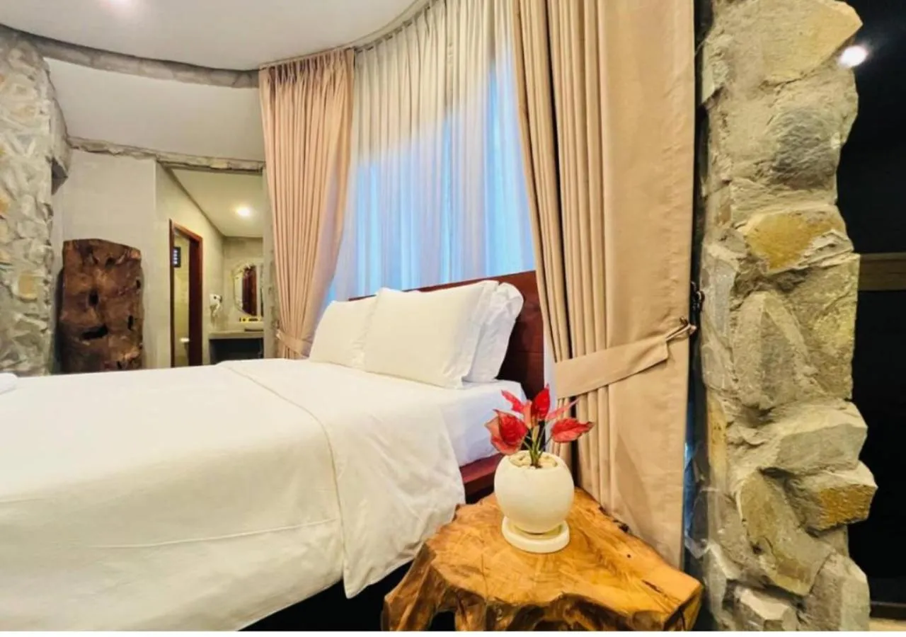 Bed in Phum Domnak Domrey Resort