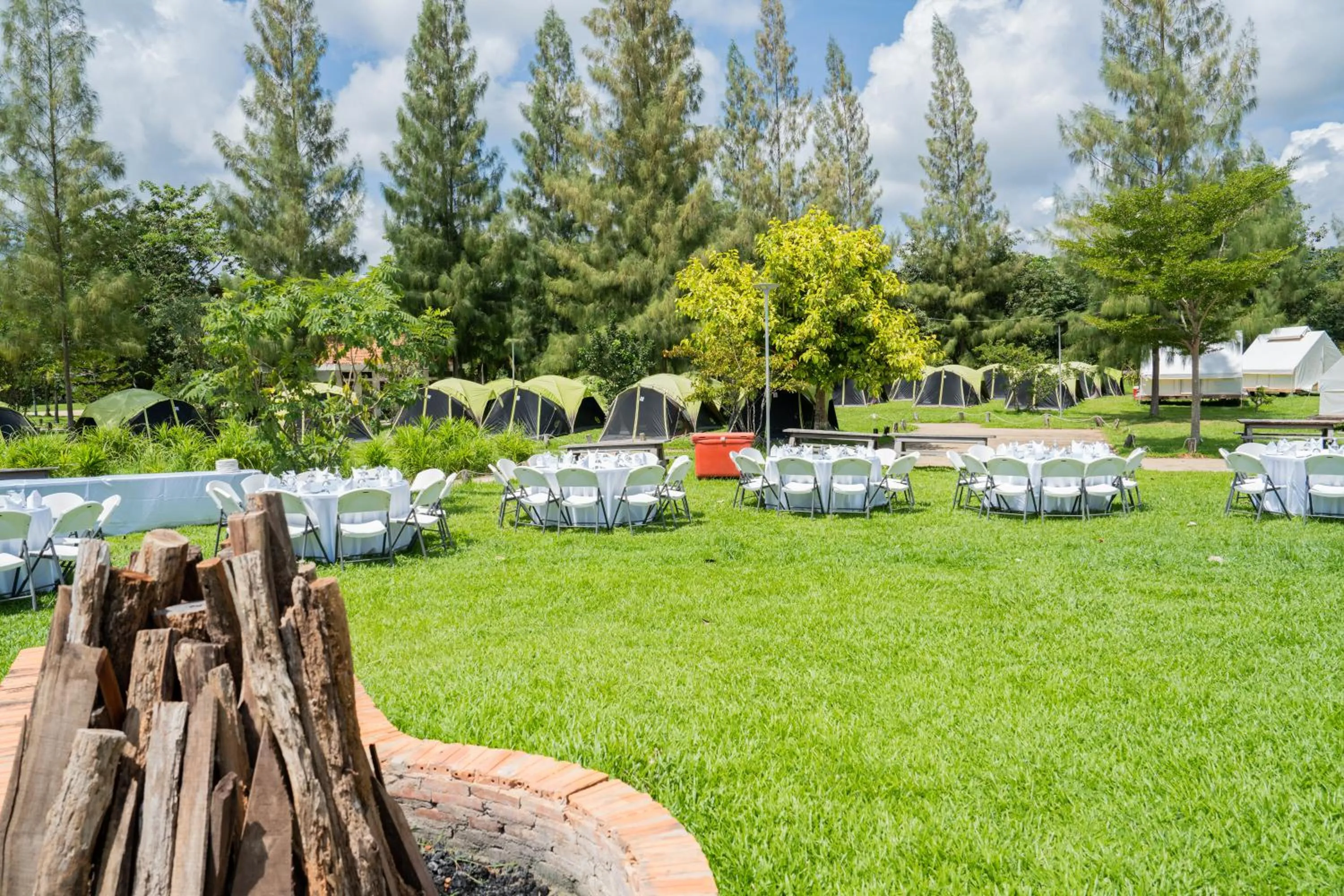 Dining area in Phum Domnak Domrey Resort