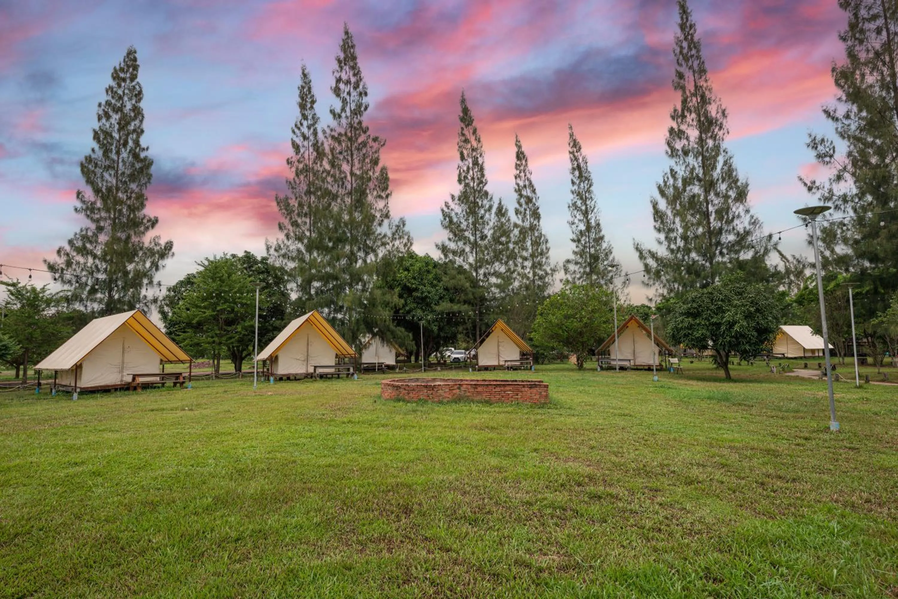 Phum Domnak Domrey Resort