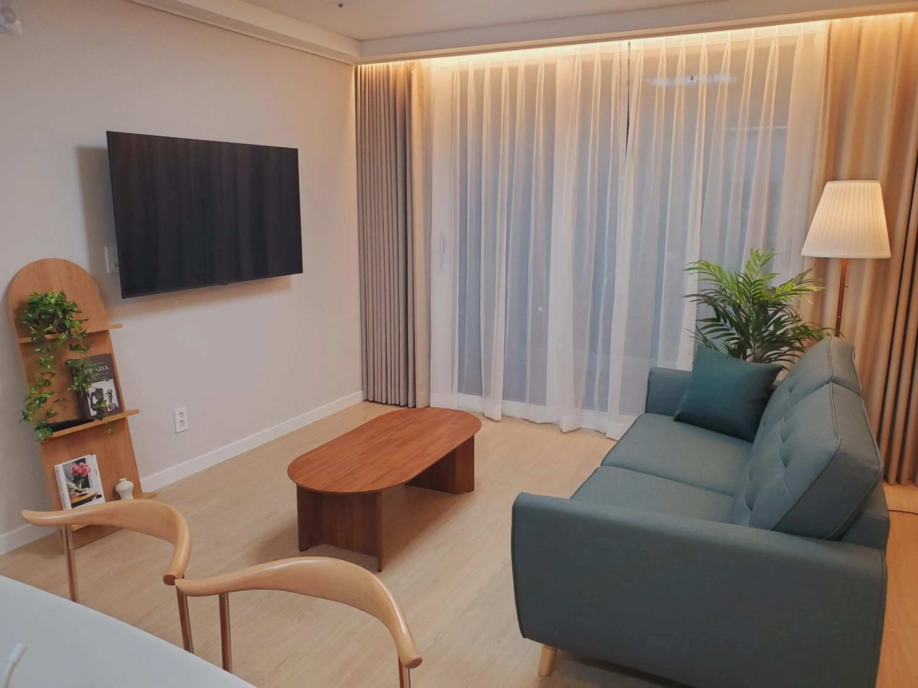 TV and multimedia in SurfResort INN-The City YangYang