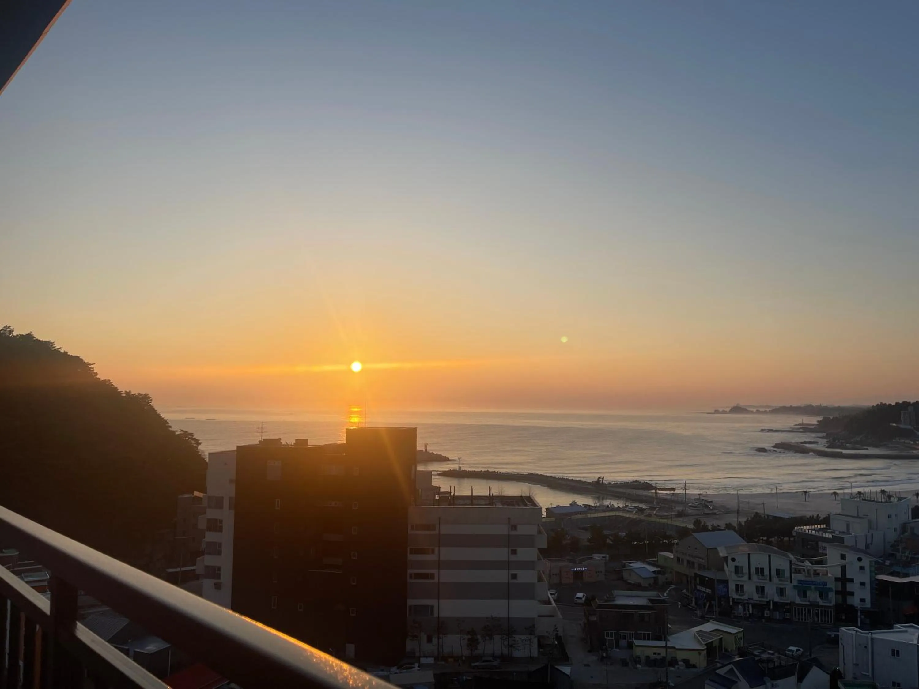 Nearby landmark in SurfResort INN-The City YangYang