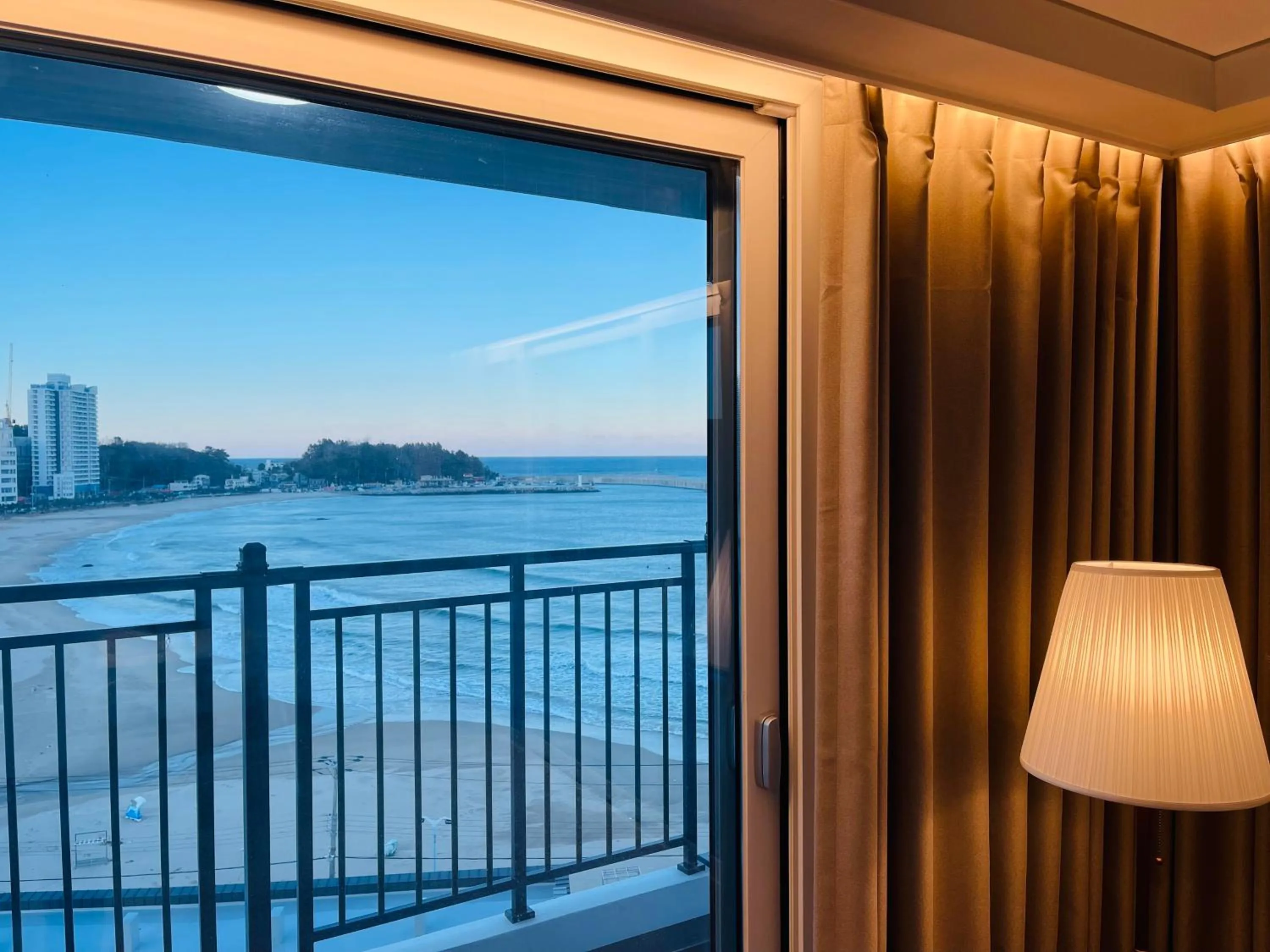 Natural landscape in SurfResort INN-The City YangYang