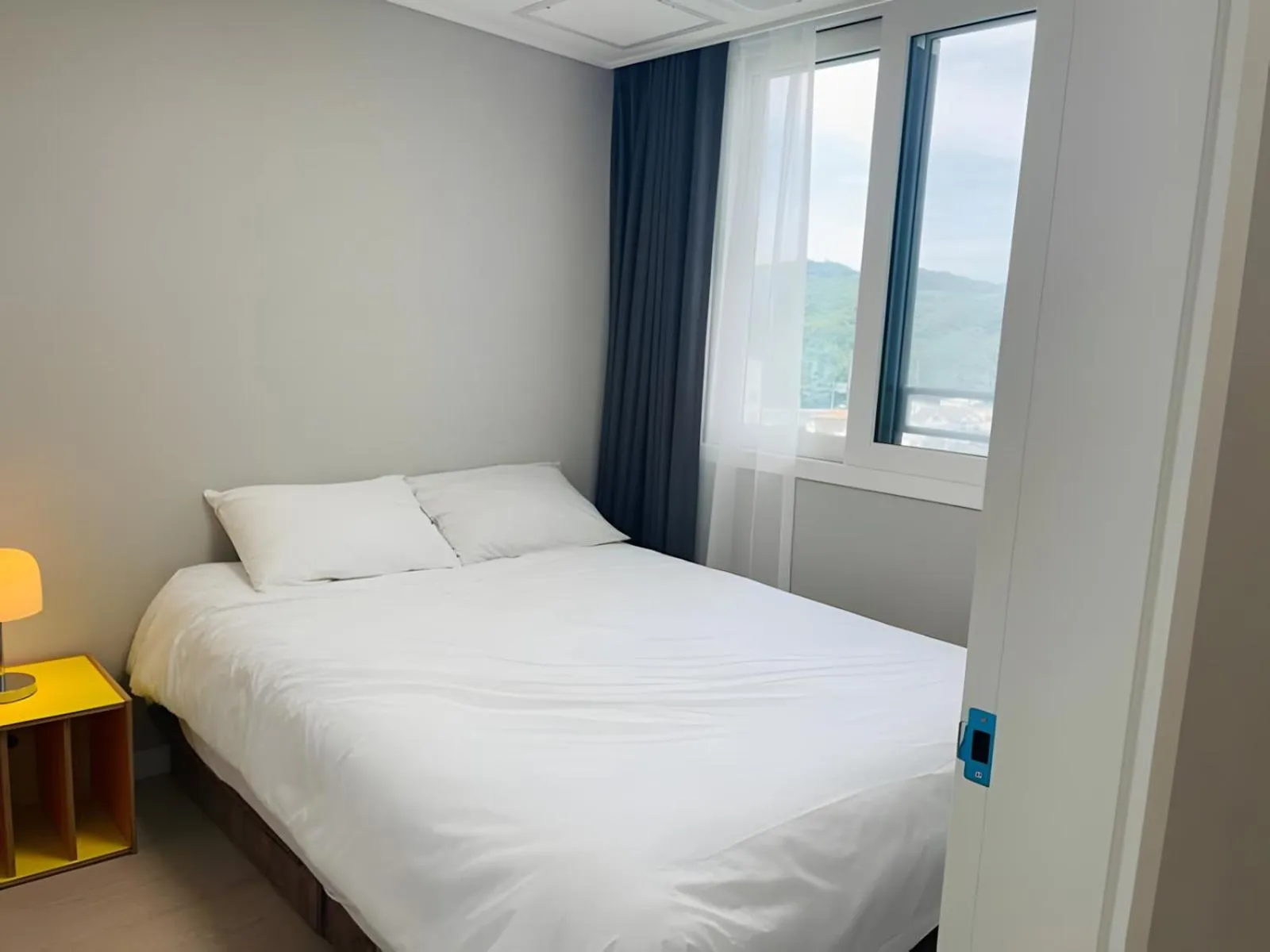 Bed in SurfResort INN-The City YangYang
