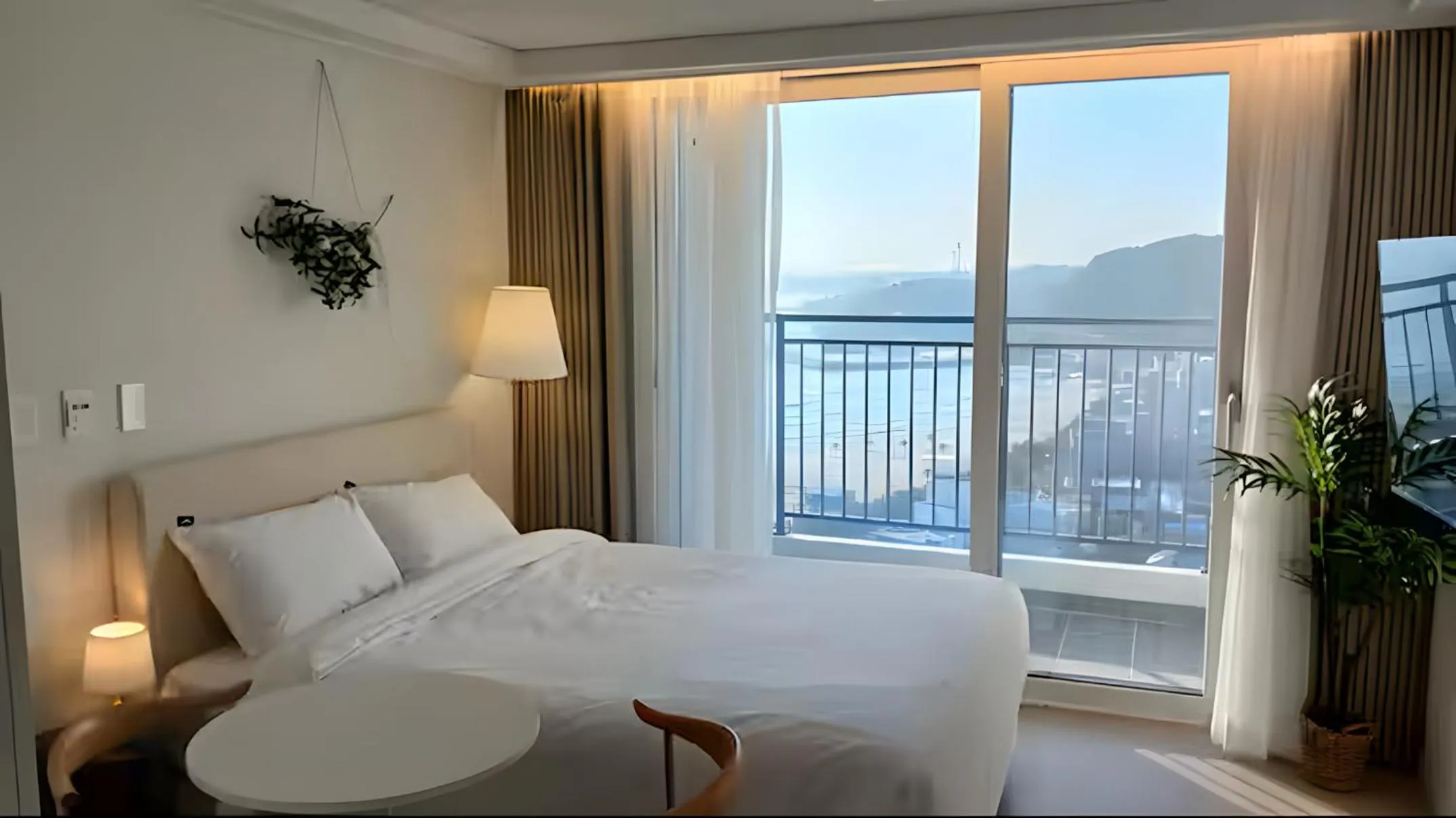 Bed in SurfResort INN-The City YangYang