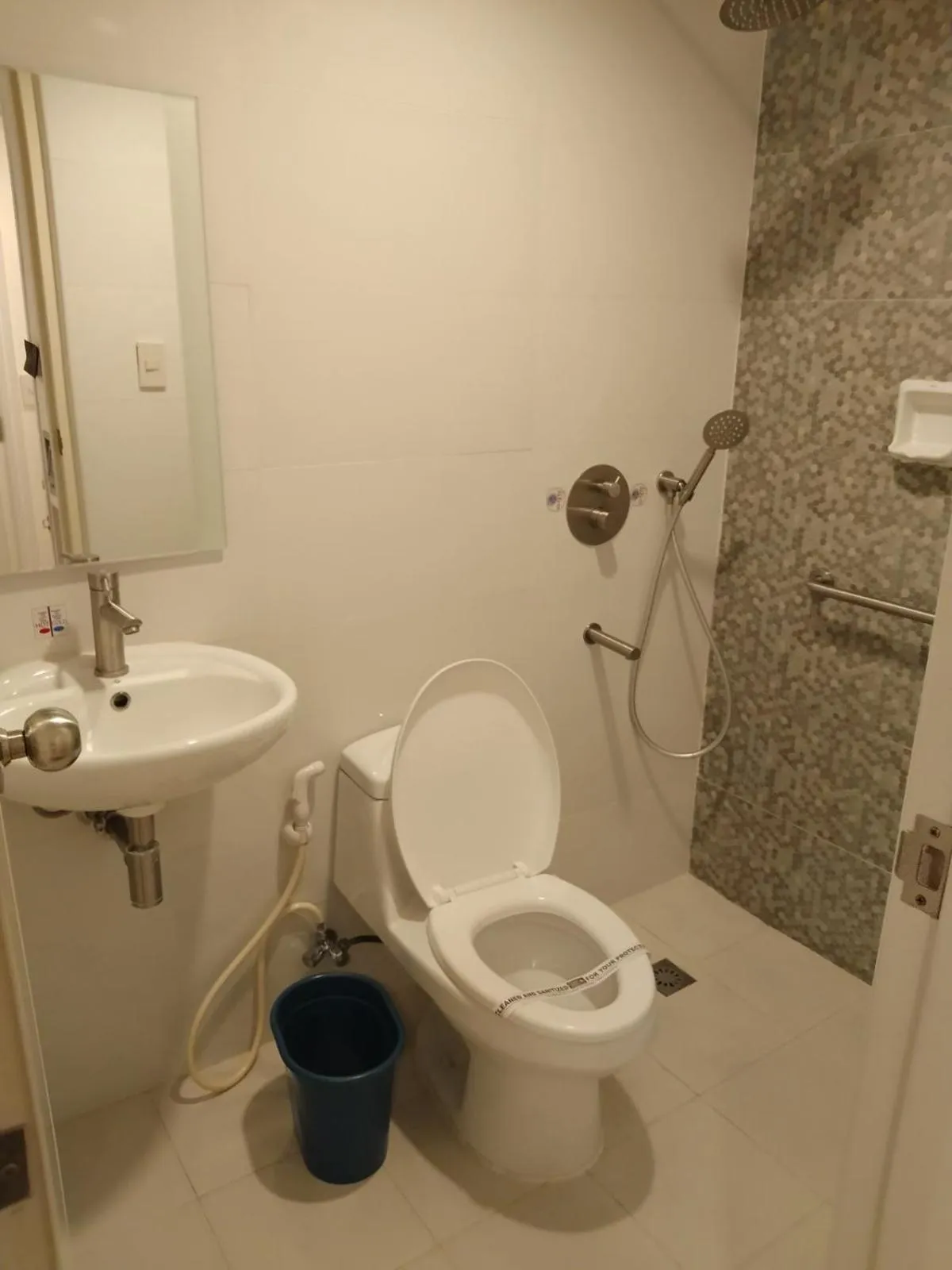 Bathroom in Hotel Sogo Avenida