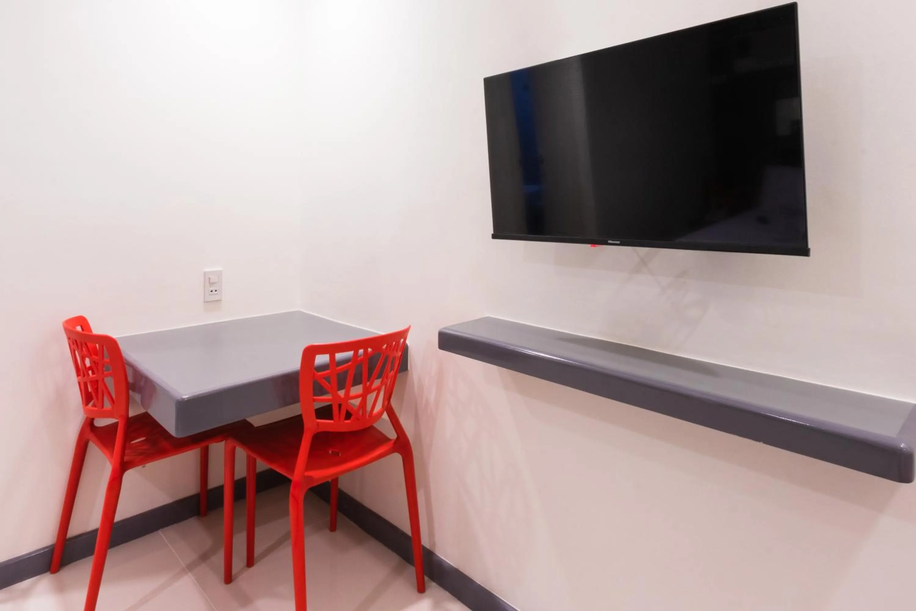 TV and multimedia in Hotel Sogo Guadalupe