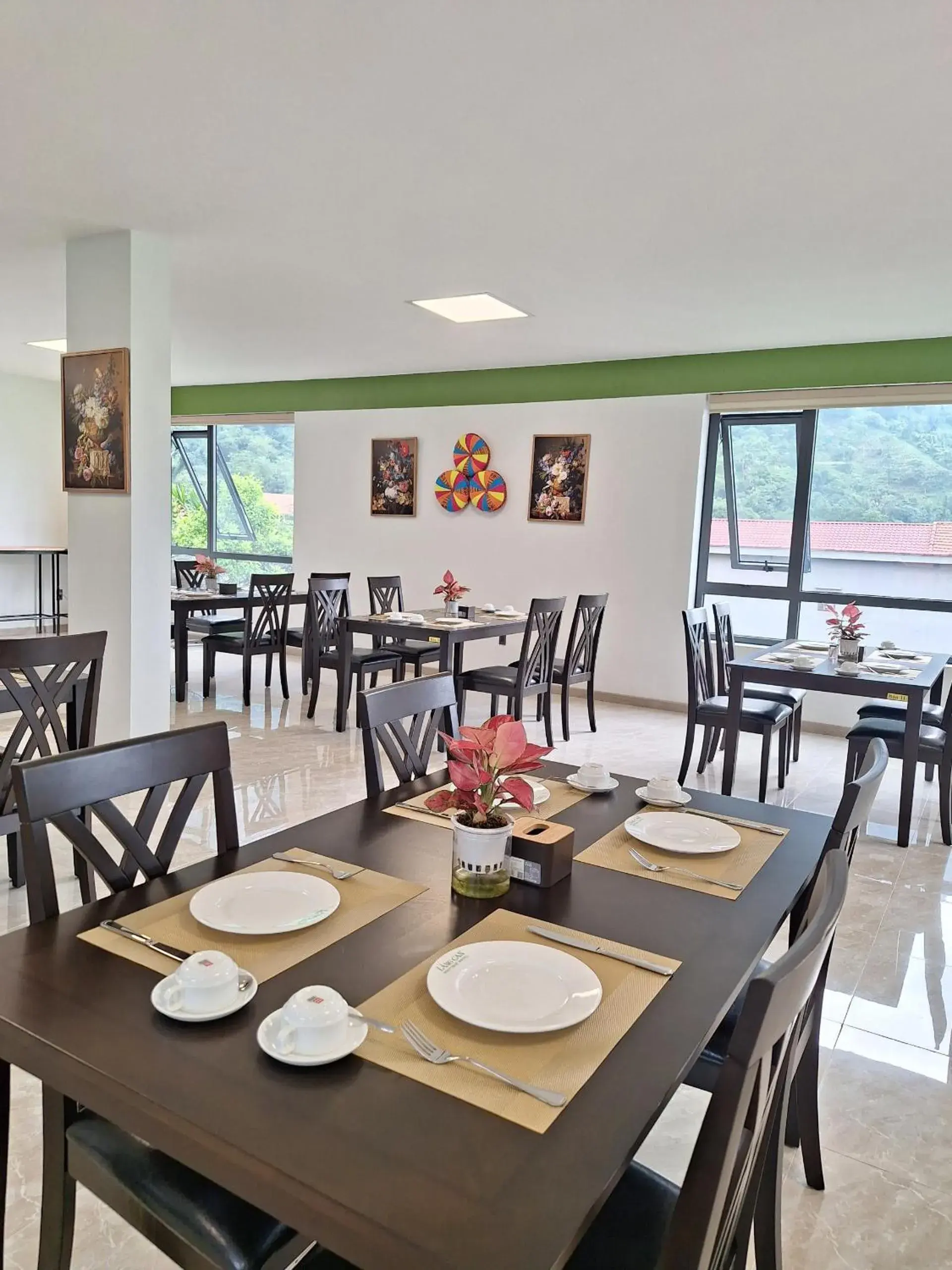 Restaurant/places to eat in Lang Can Boutique Hotel Restaurant/places to eat in Lang Can Boutique Hotel