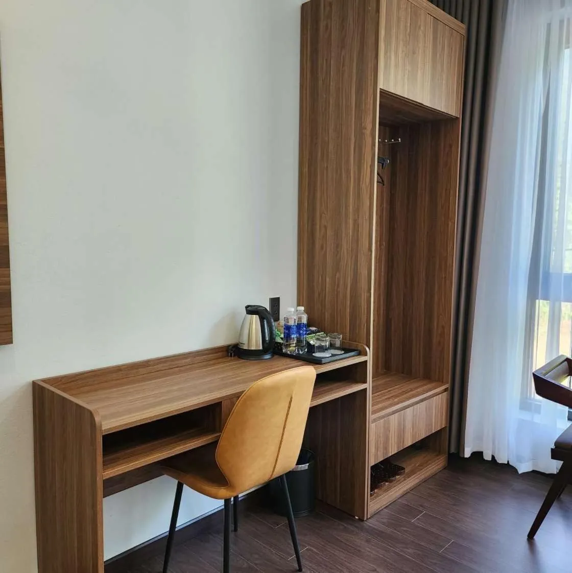 wardrobe in Lang Can Boutique Hotel