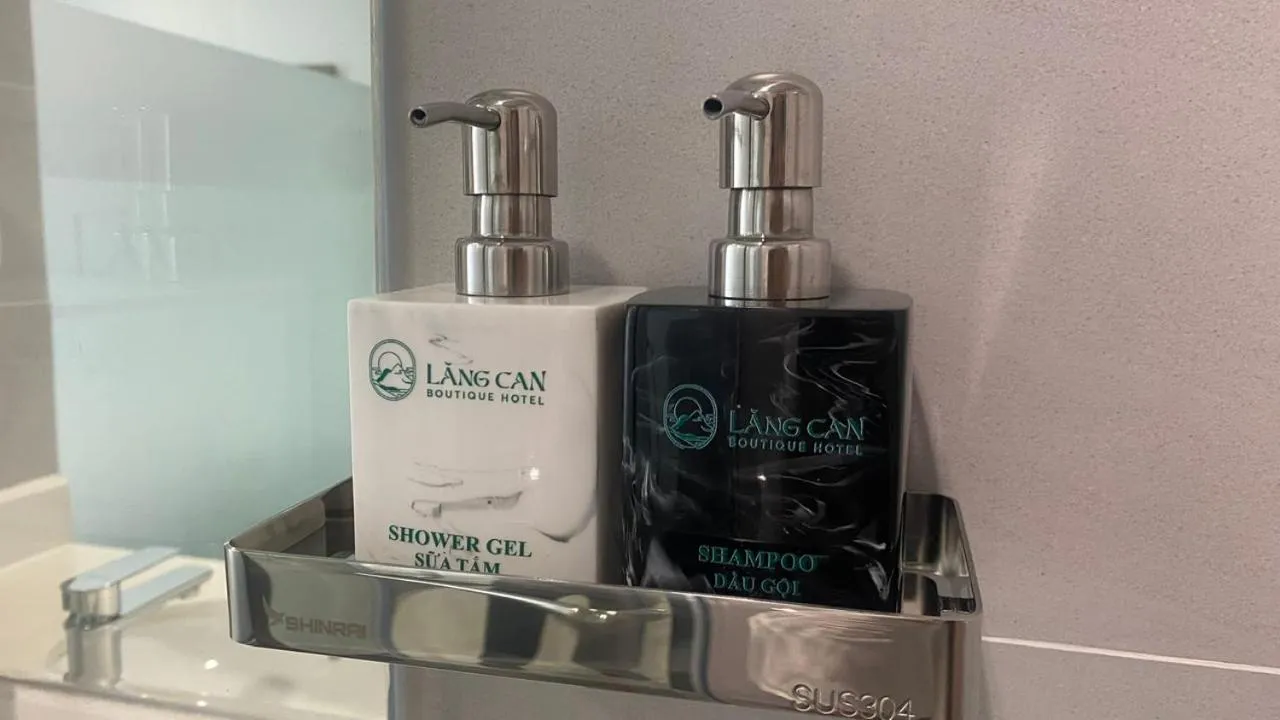 Bathroom in Lang Can Boutique Hotel