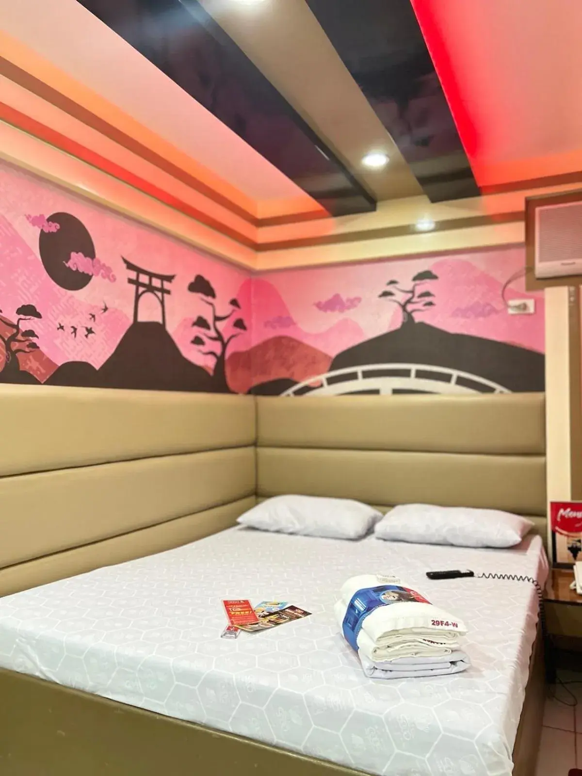 Bed in Hotel Sogo Molino Bed in Hotel Sogo Molino