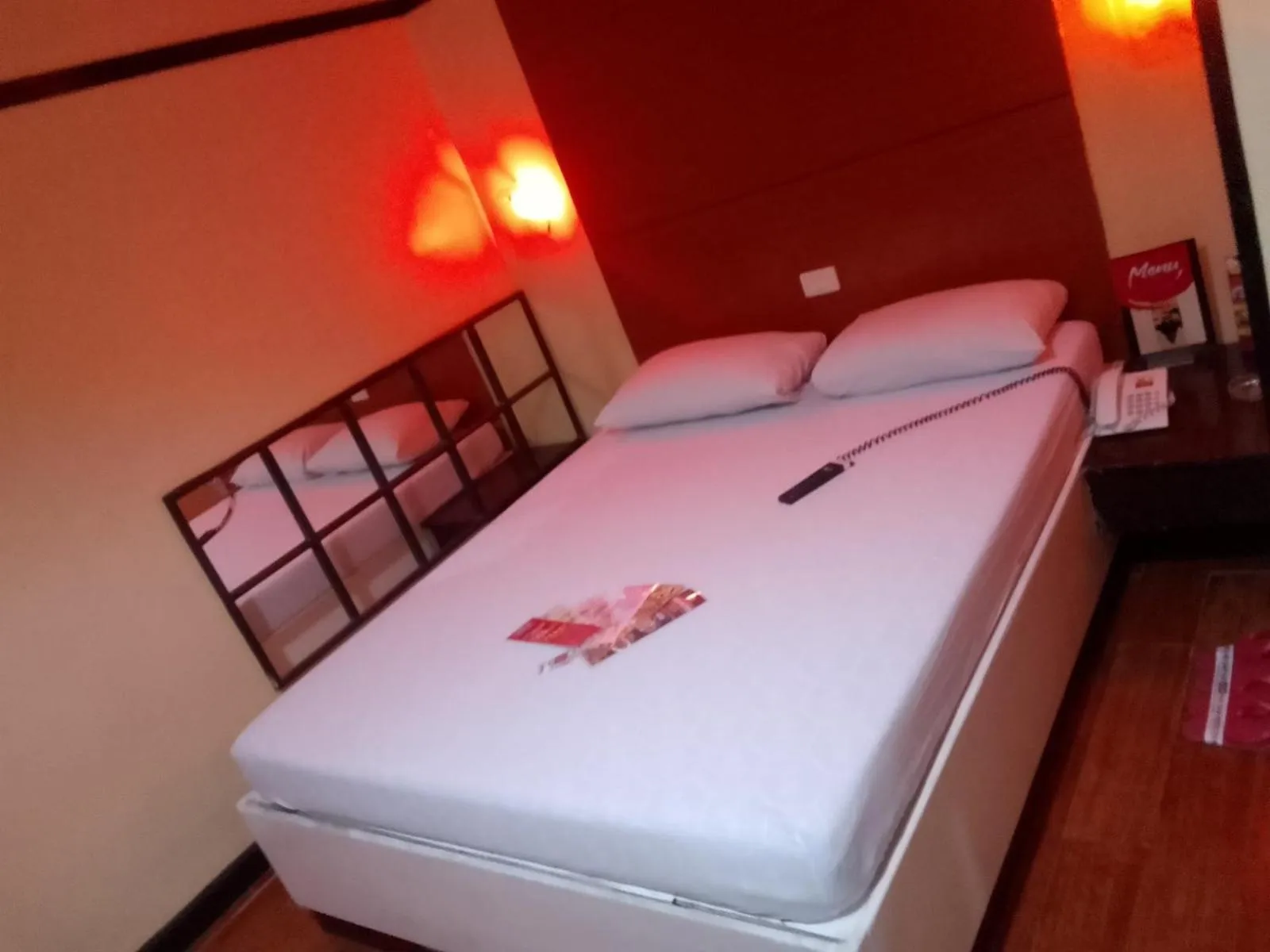 Bed in Hotel Sogo San Pedro