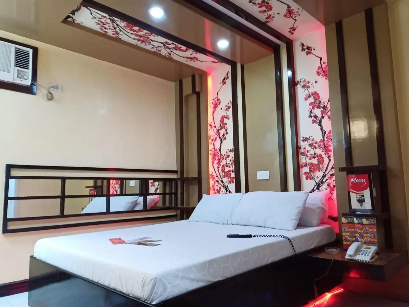 Bedroom, Bed in Hotel Sogo Edsa Caloocan Bedroom, Bed in Hotel Sogo Edsa Caloocan