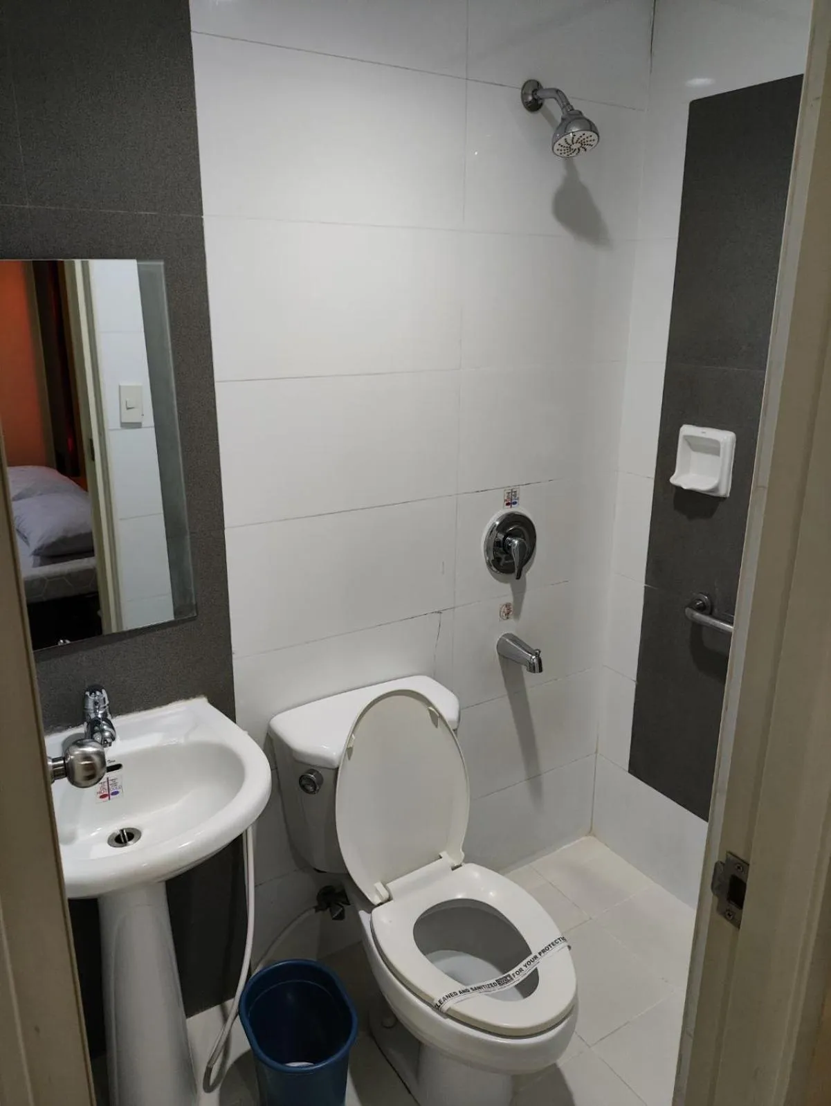 Bathroom in Hotel Sogo Recto