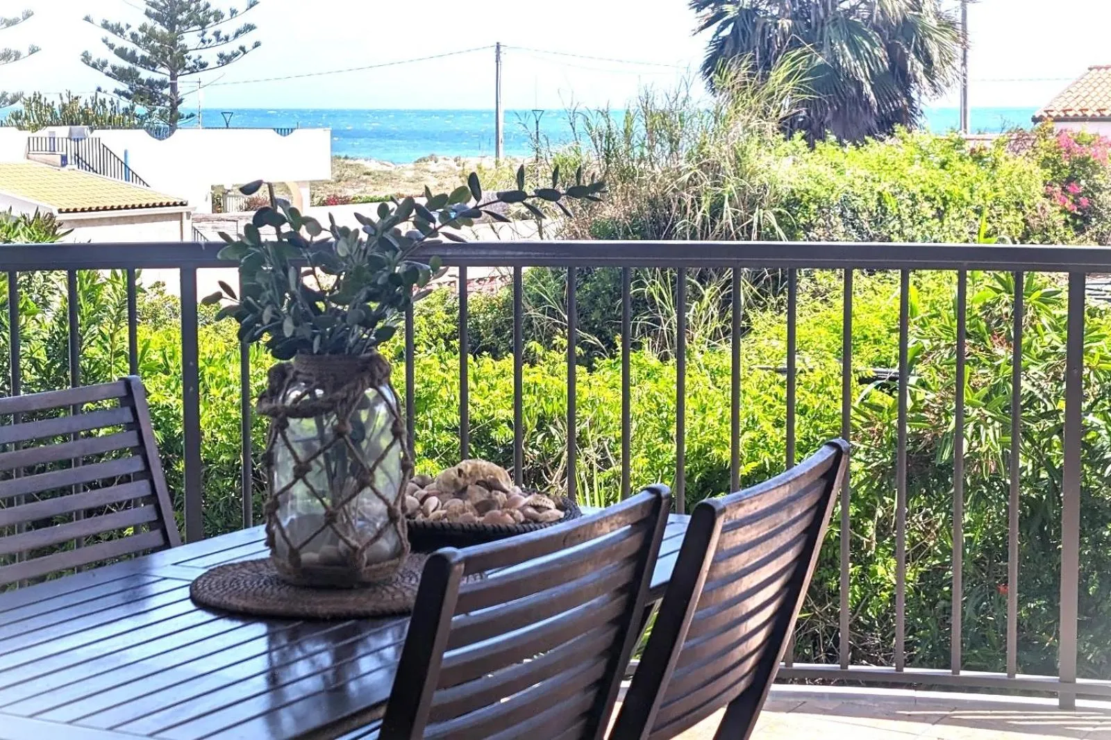 Day in IL MELOGRANO RESIDENCE MARZAMEMI