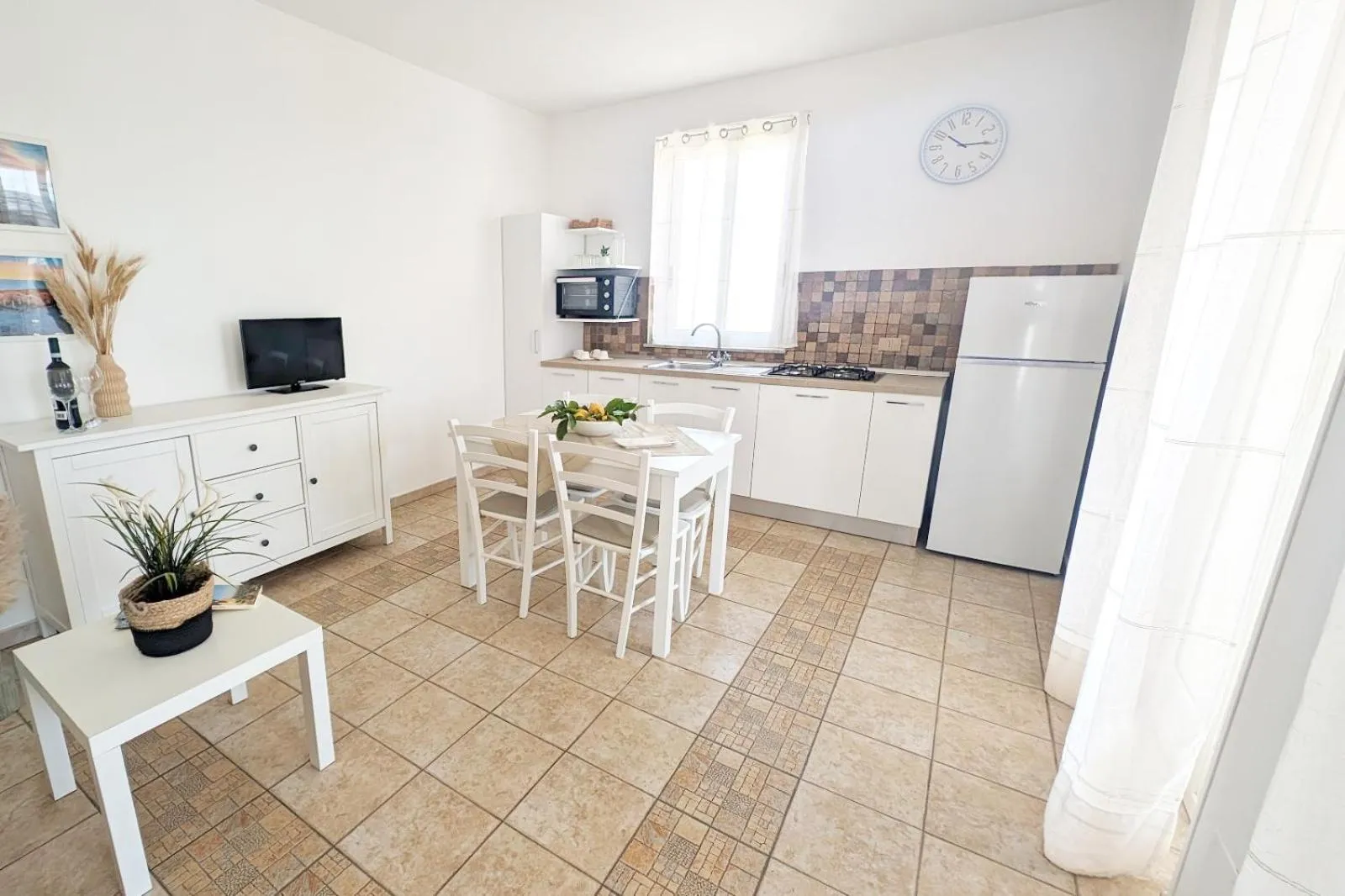 TV and multimedia in IL MELOGRANO RESIDENCE MARZAMEMI