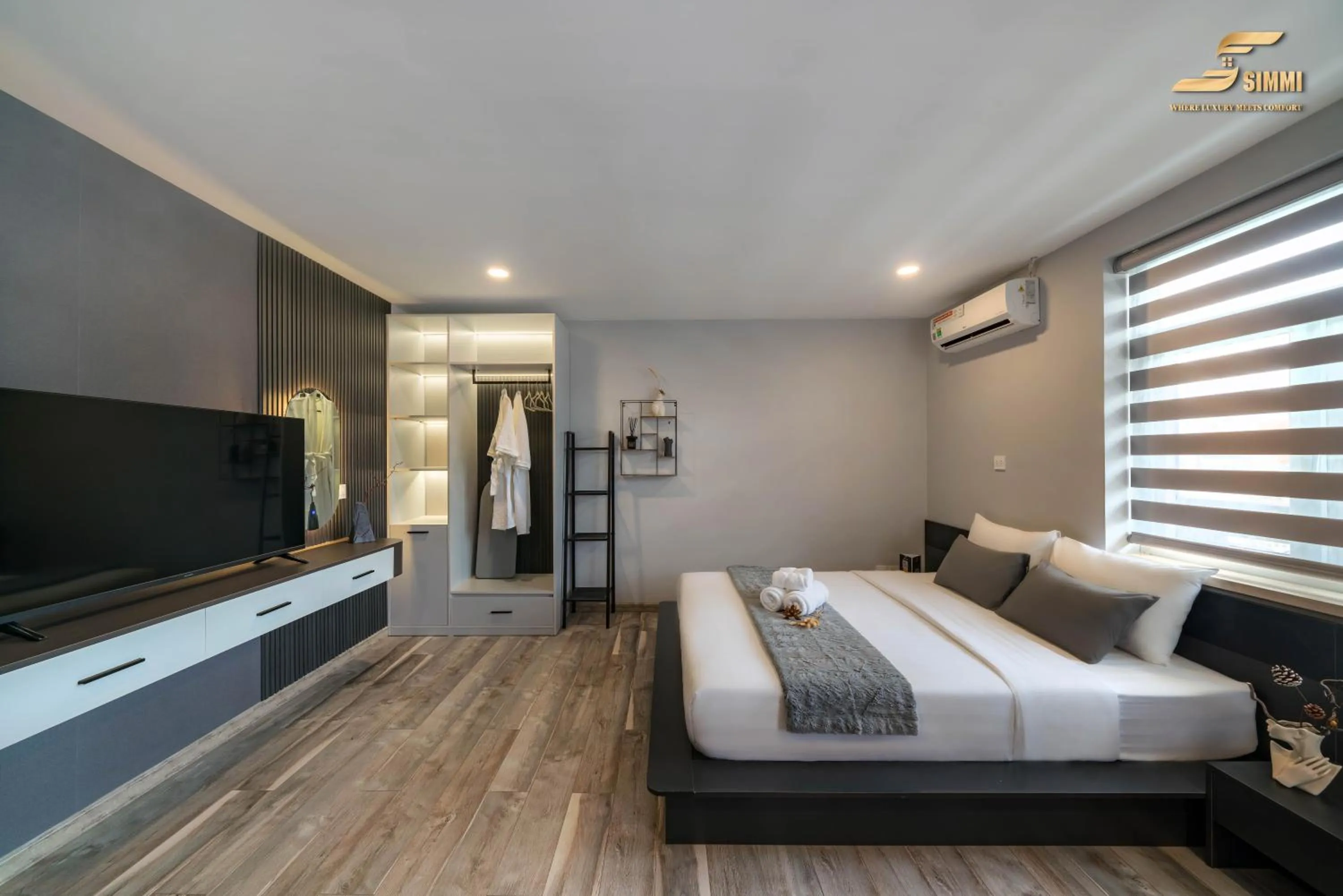 Bedroom, Bed in Simmi Signature Hotel & Apartment