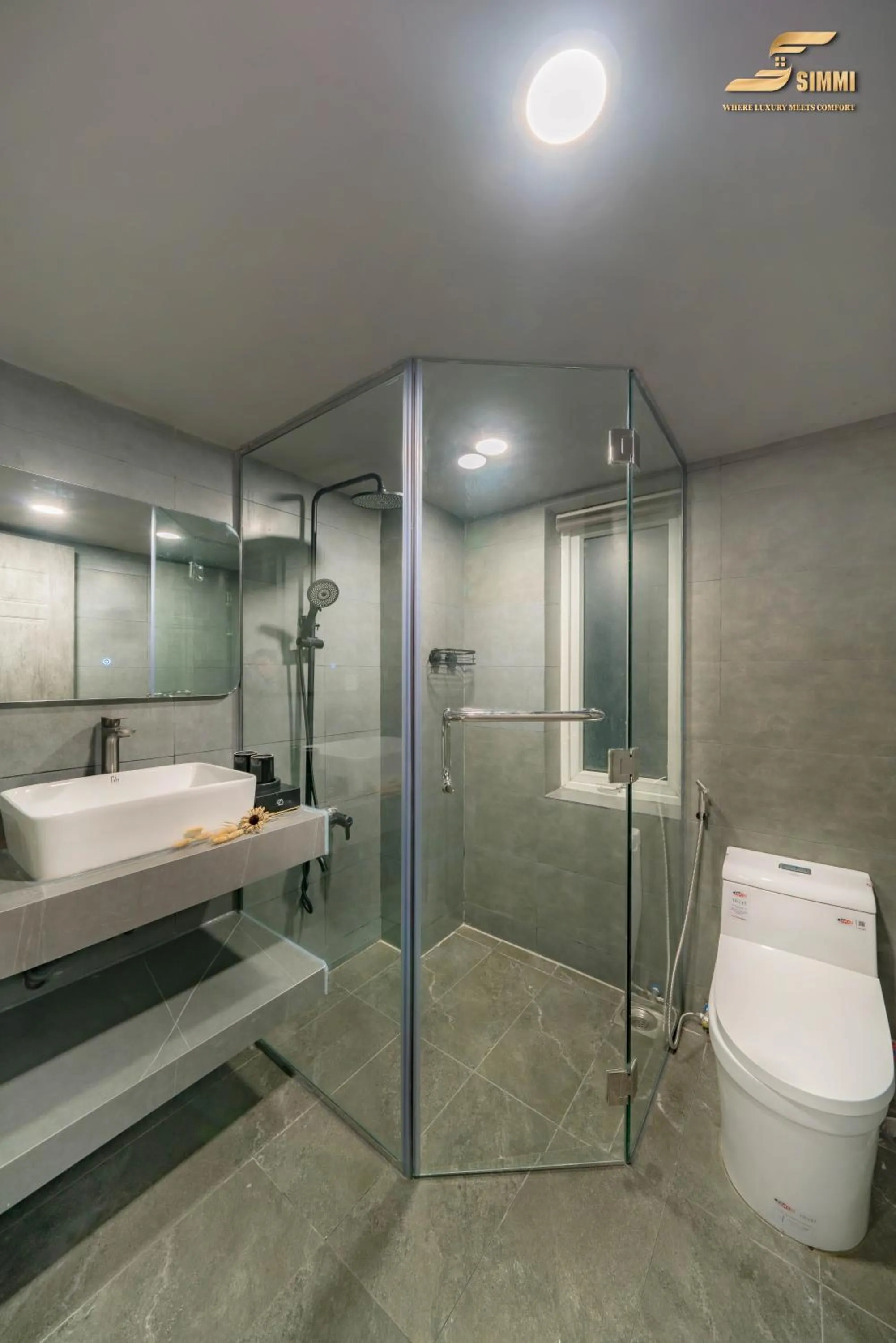 Shower in Simmi Signature Hotel & Apartment