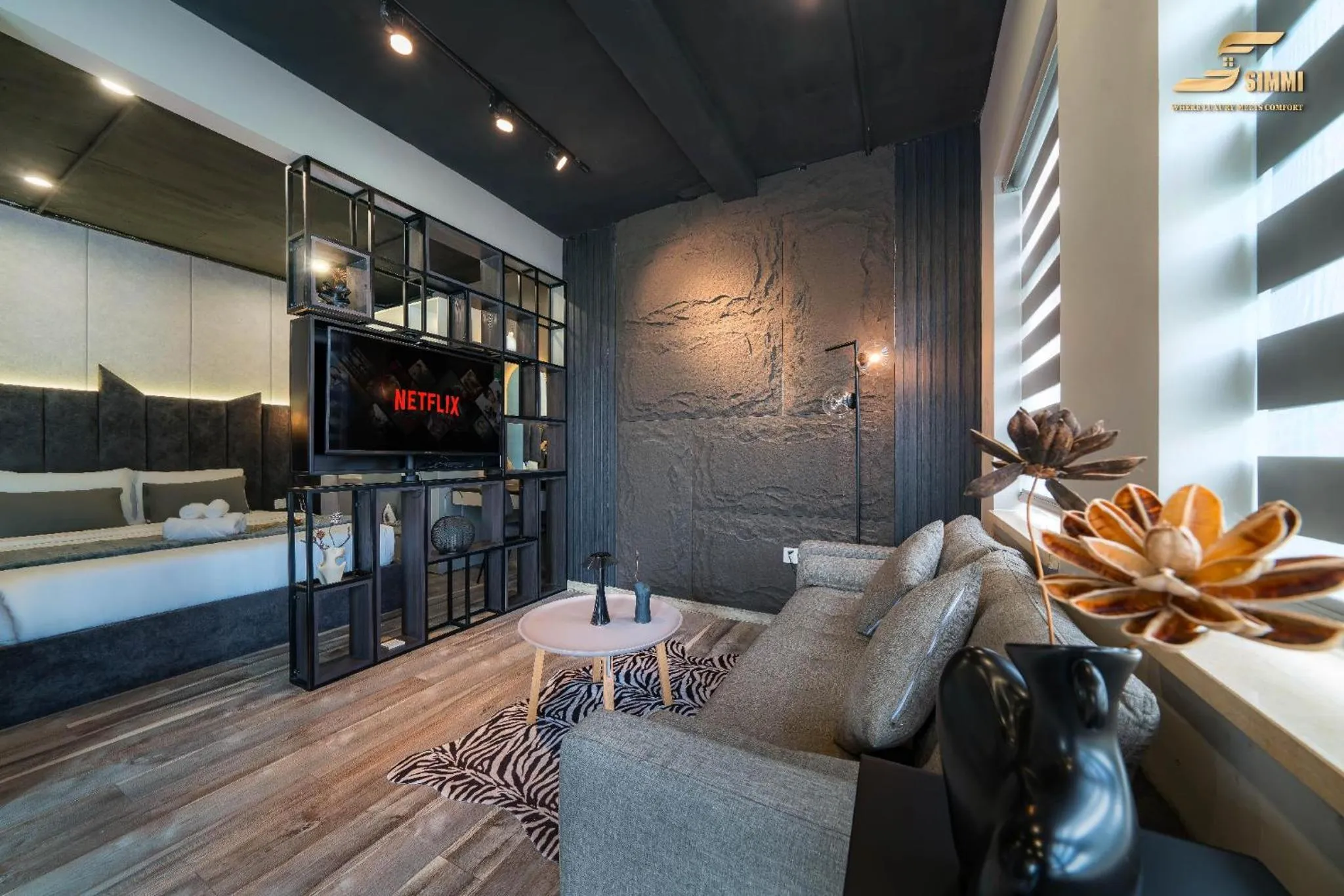 Living room in Simmi Signature Hotel & Apartment