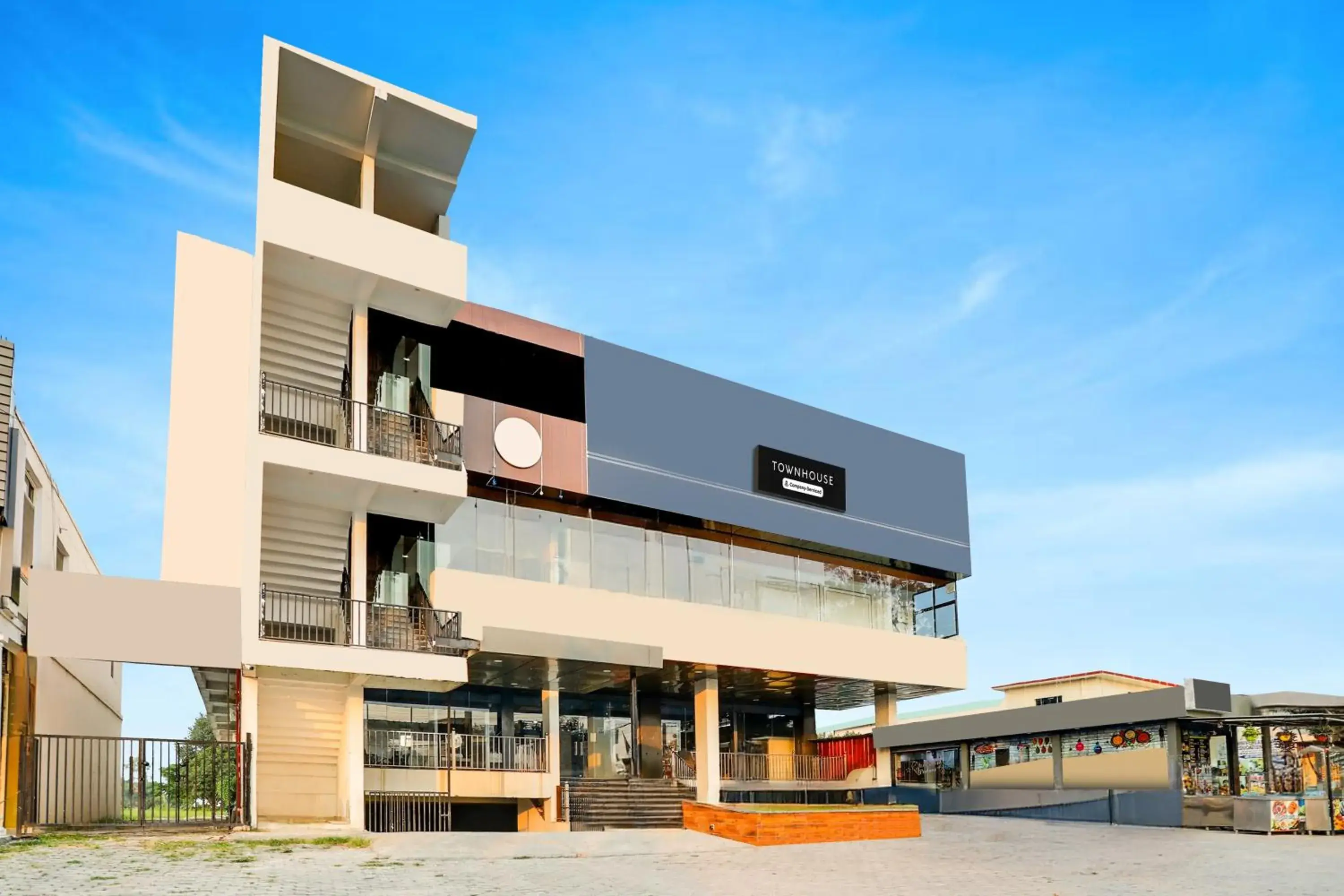 Facade/entrance in Super Townhouse Kathgharia Chowk Facade/entrance in Super Townhouse Kathgharia Chowk