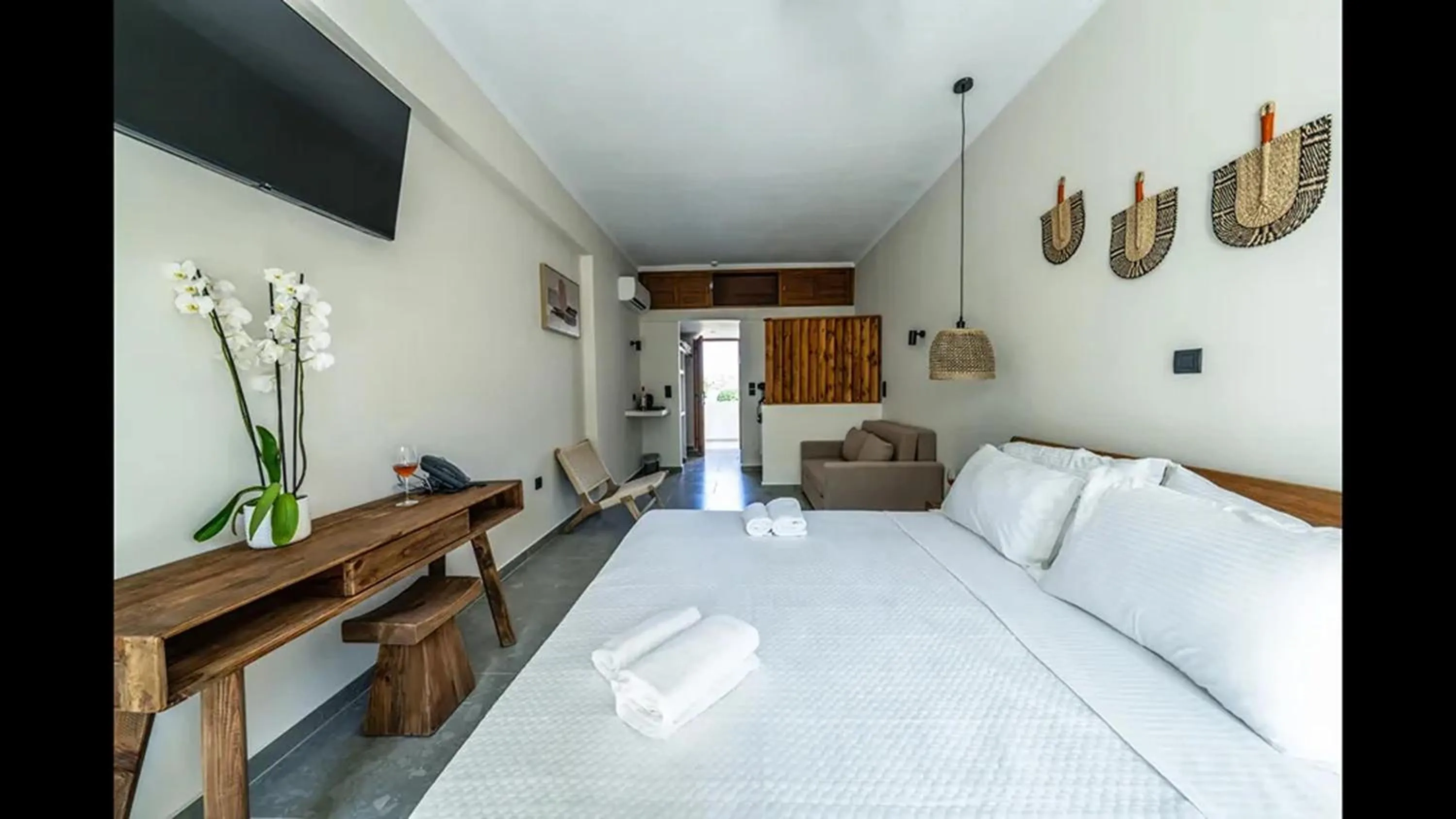 Bed in Elion Seaside Resort