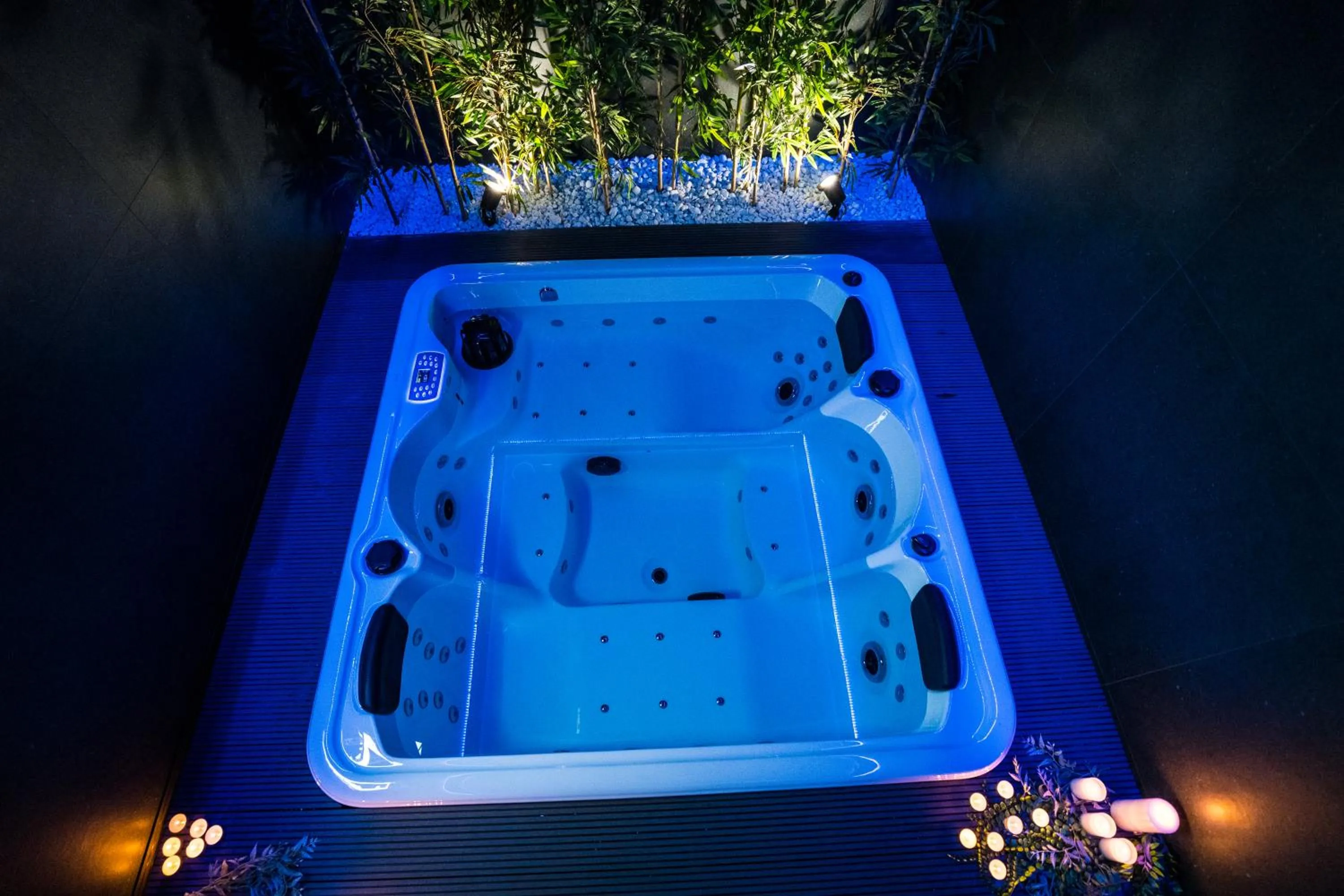 Hot Tub in Futurotel Sevilla