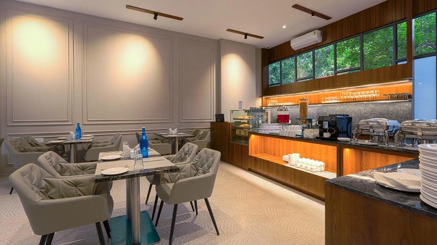 Restaurant/places to eat in Magnus Nexstar Suites Kalyani Nagar