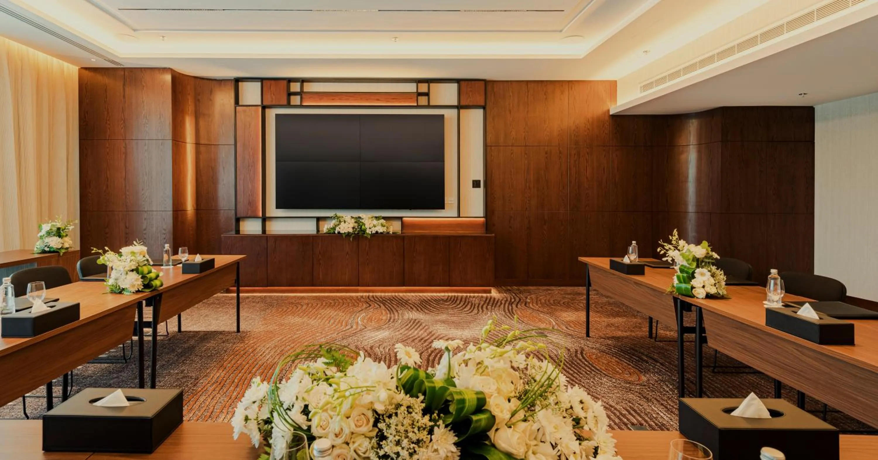 Business facilities in Millennium Al Masar