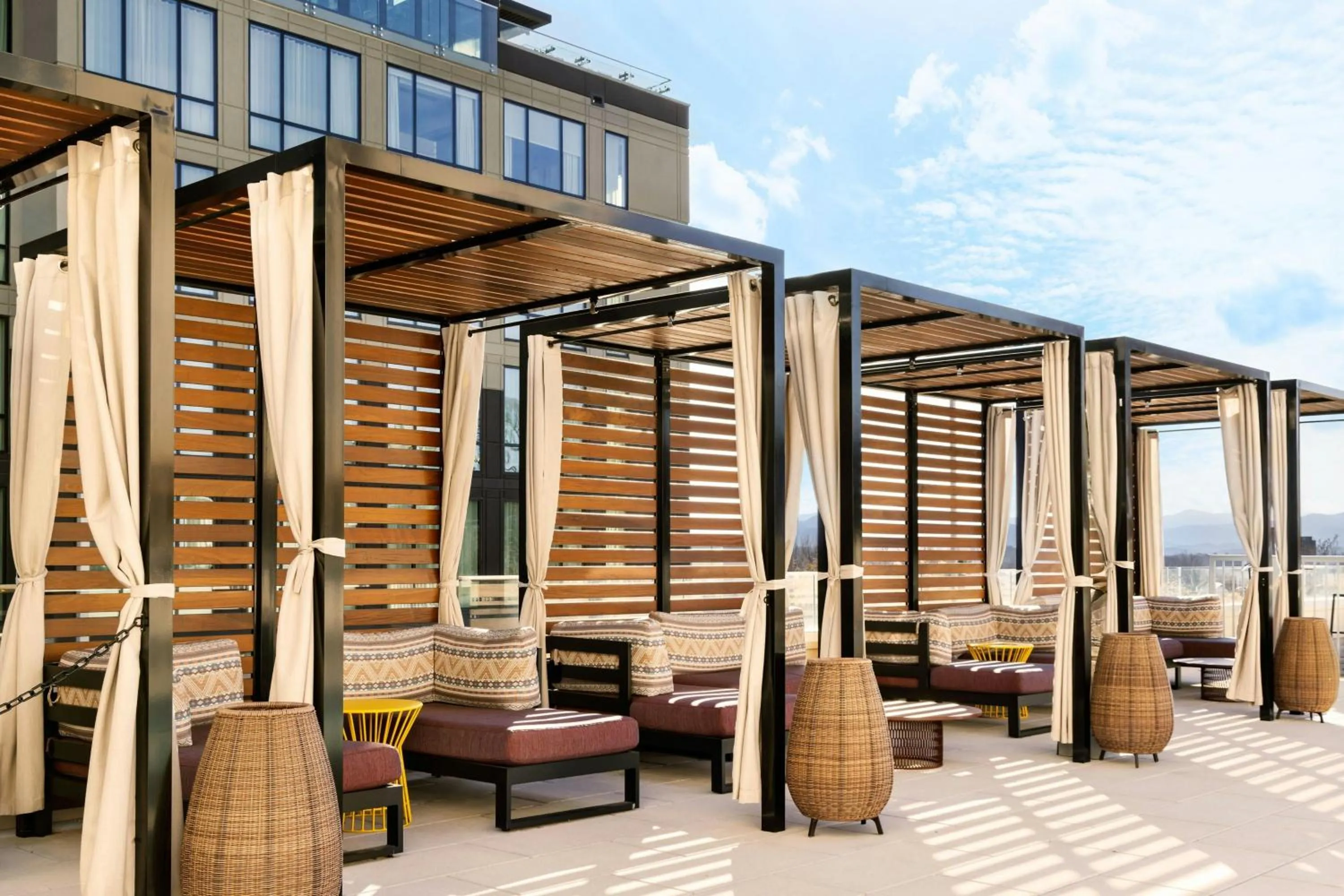 Swimming pool in Moxy Asheville