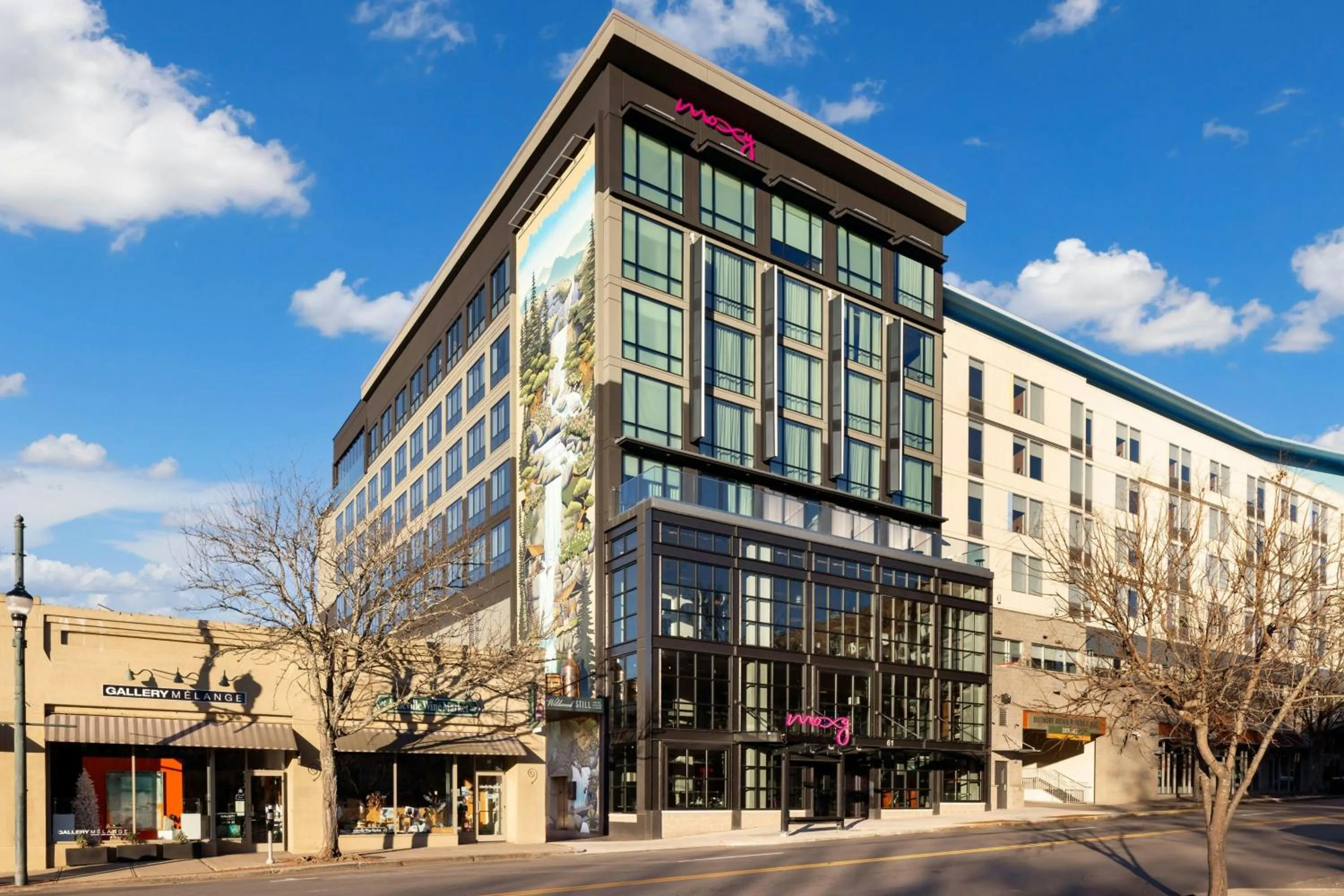 Property building in Moxy Asheville