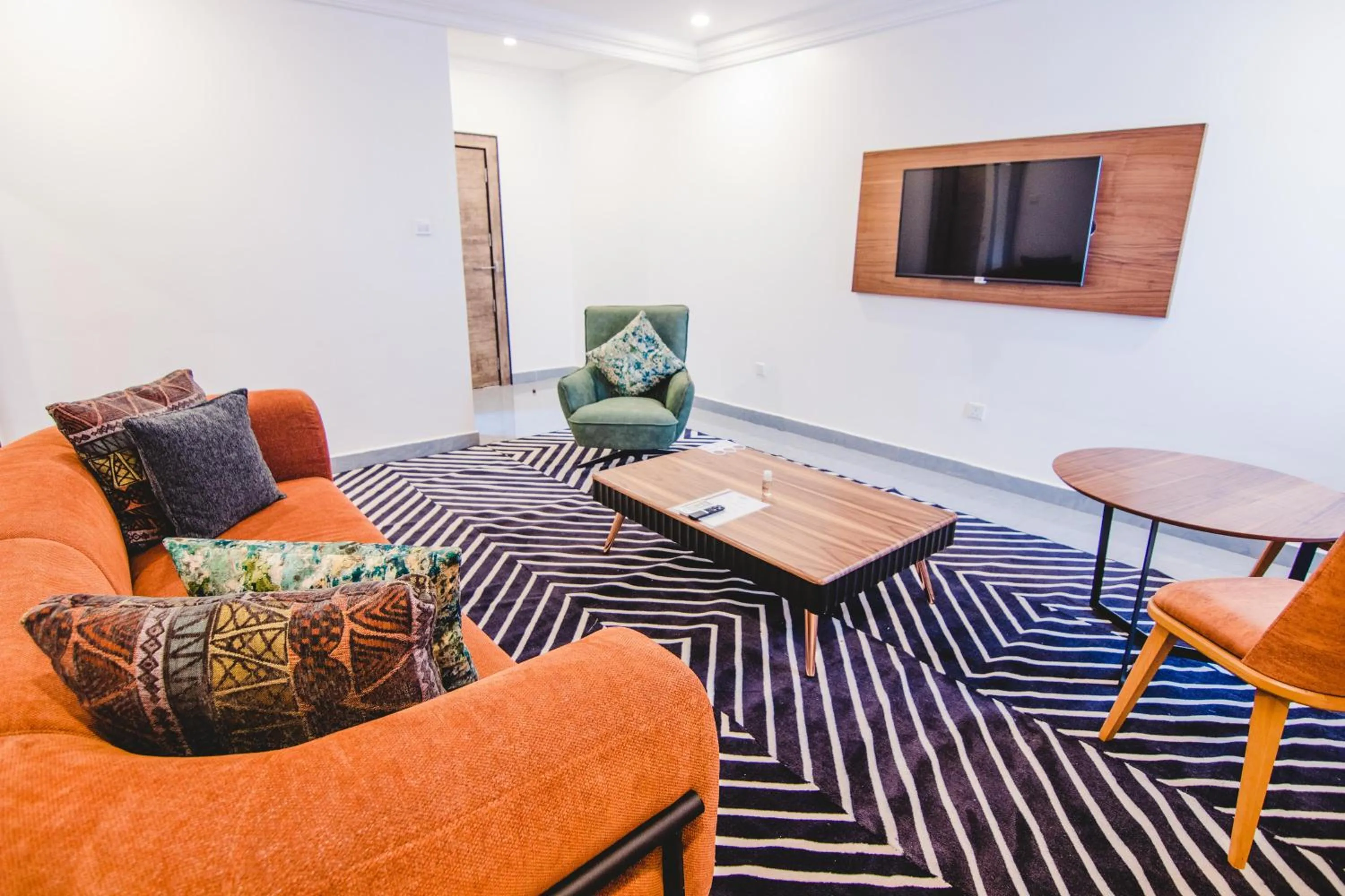 TV and multimedia in BON Hotel Imperial