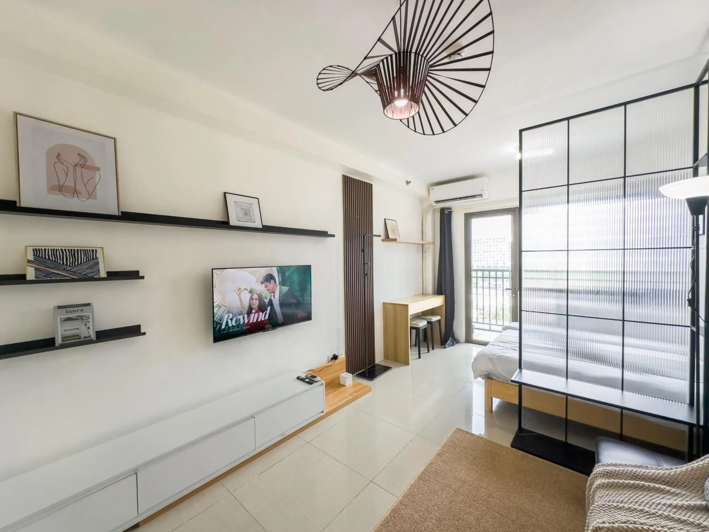 Photo of the whole room, Bed in GemstoneBR in SMDC Shore Residences Photo of the whole room, Bed in GemstoneBR in SMDC Shore Residences