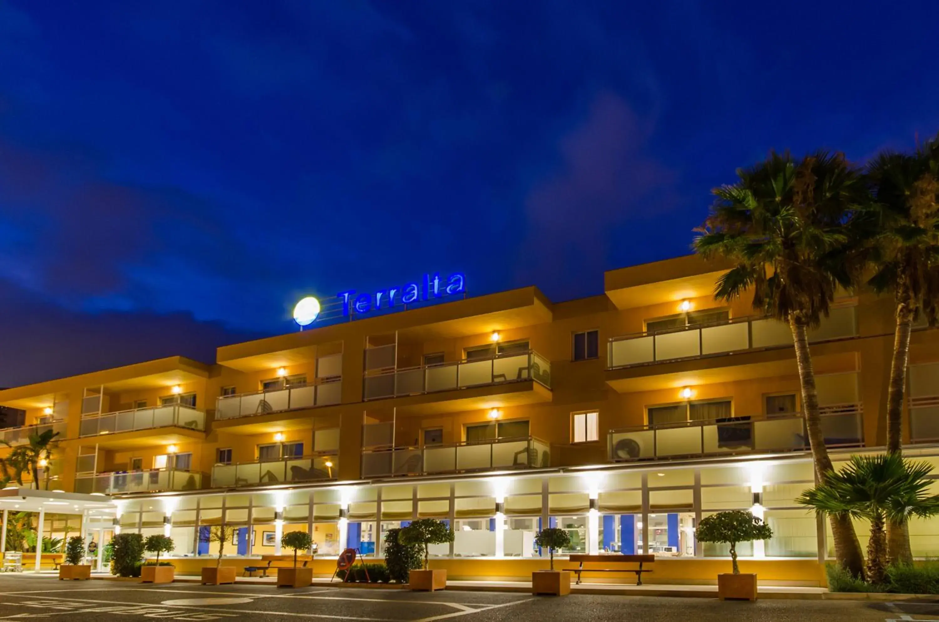 Facade/entrance in Apartamentos Turisticos Terralta Facade/entrance in Apartamentos Turisticos Terralta