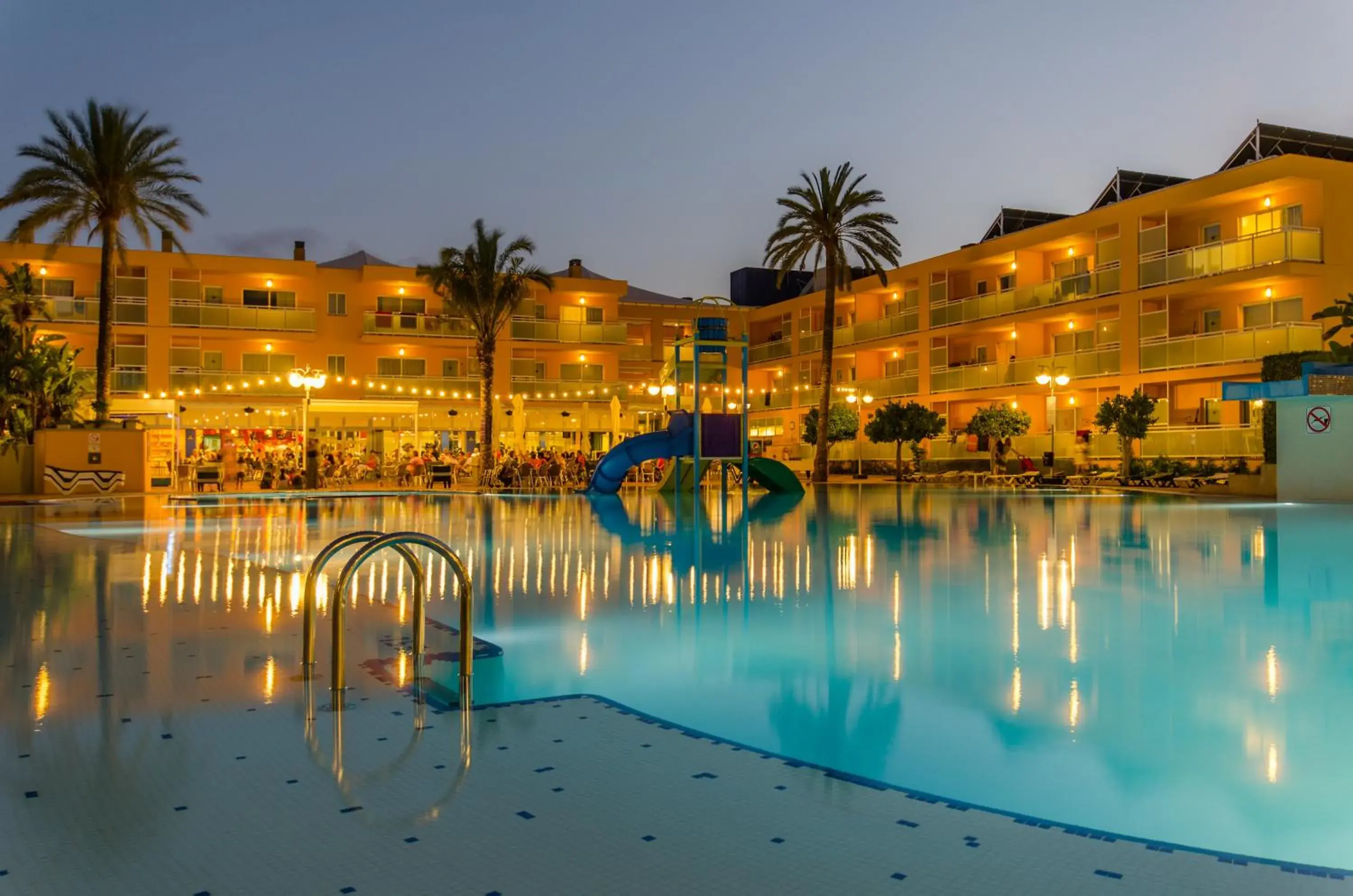 Pool view in Apartamentos Turisticos Terralta Pool view in Apartamentos Turisticos Terralta