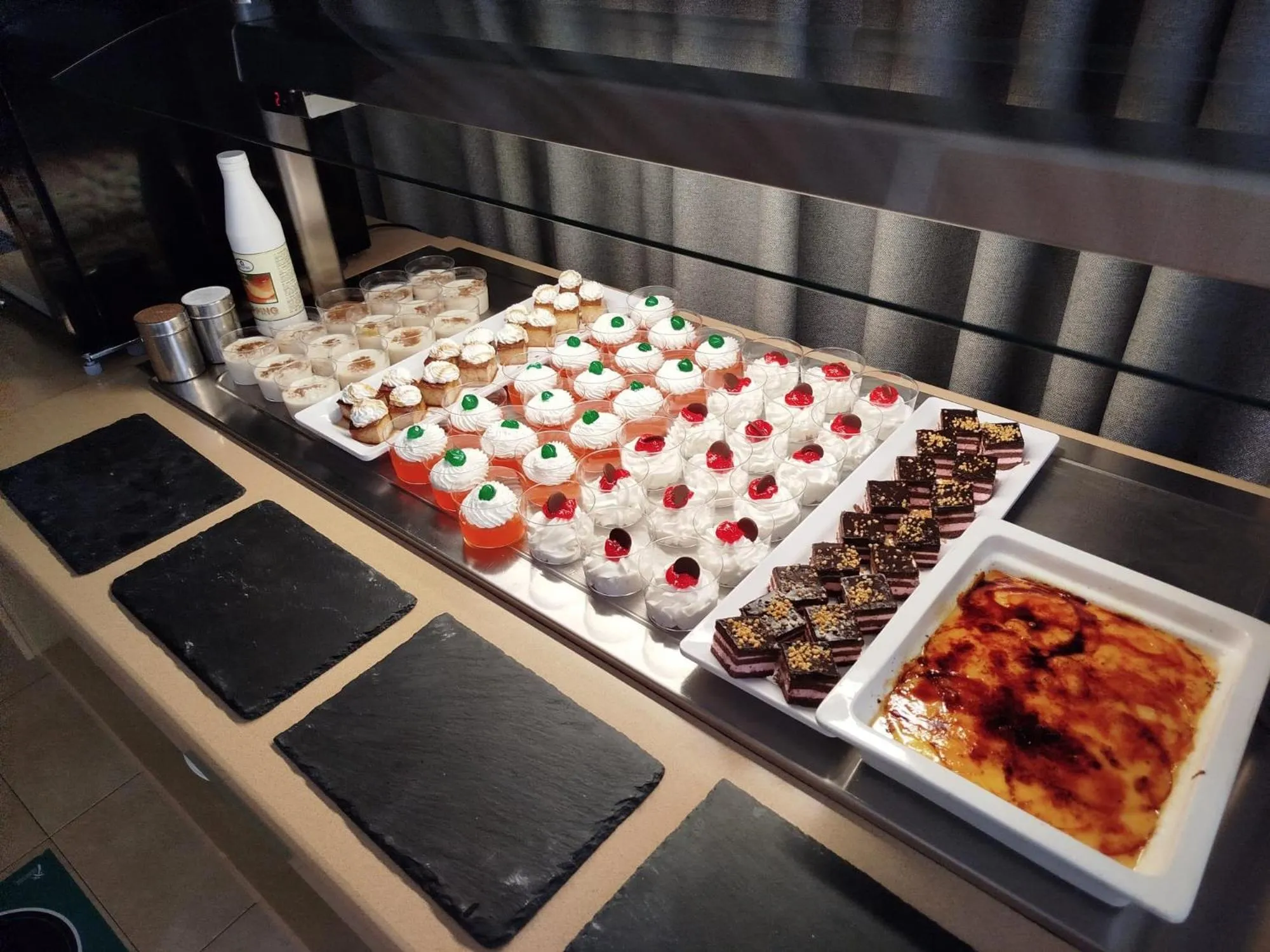 Dinner in Apartamentos Turisticos Terralta