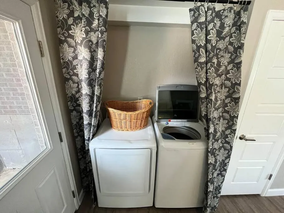Spacious Westminster 2bd/1ba