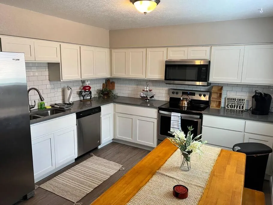 Spacious Westminster 2bd/1ba